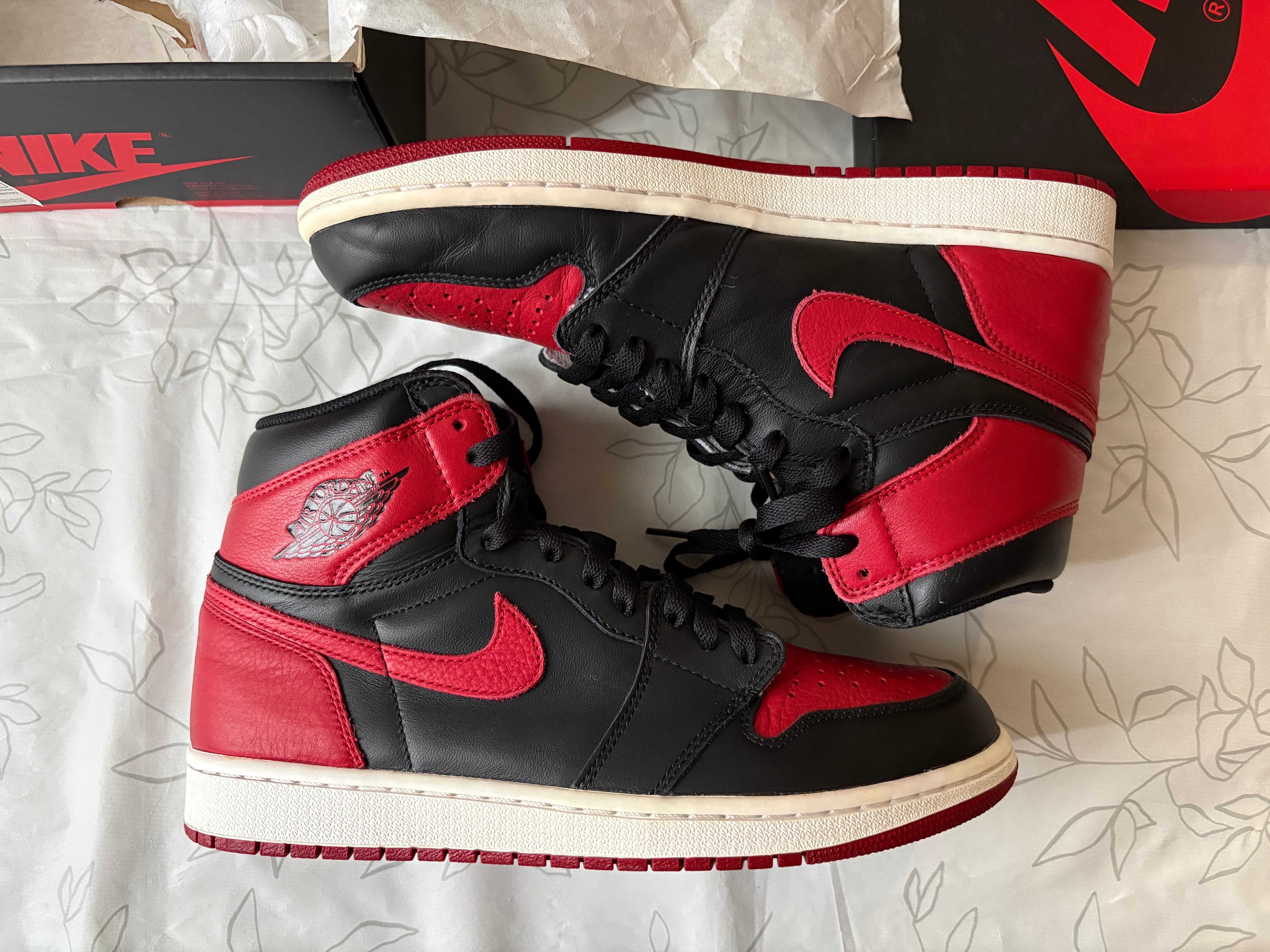 Nike Air Jordan 1 Retro High OG "Bred/Banned"