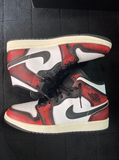 Nike Air Jordan 1 Mid "Wear Away"