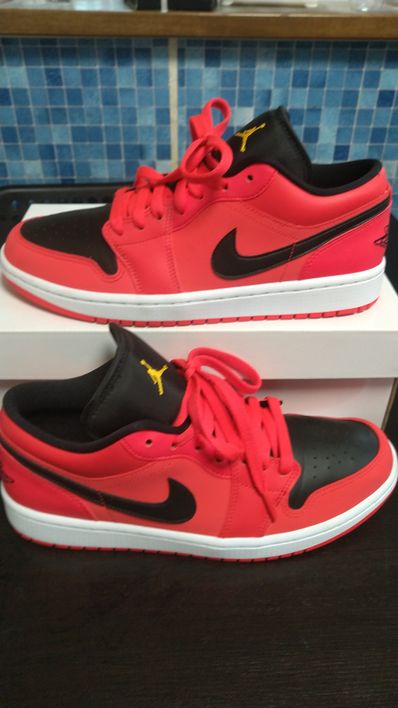 NIKE Women's AIR JORDAN 1 LOW "SIREN RED/BLACK/GOLD"