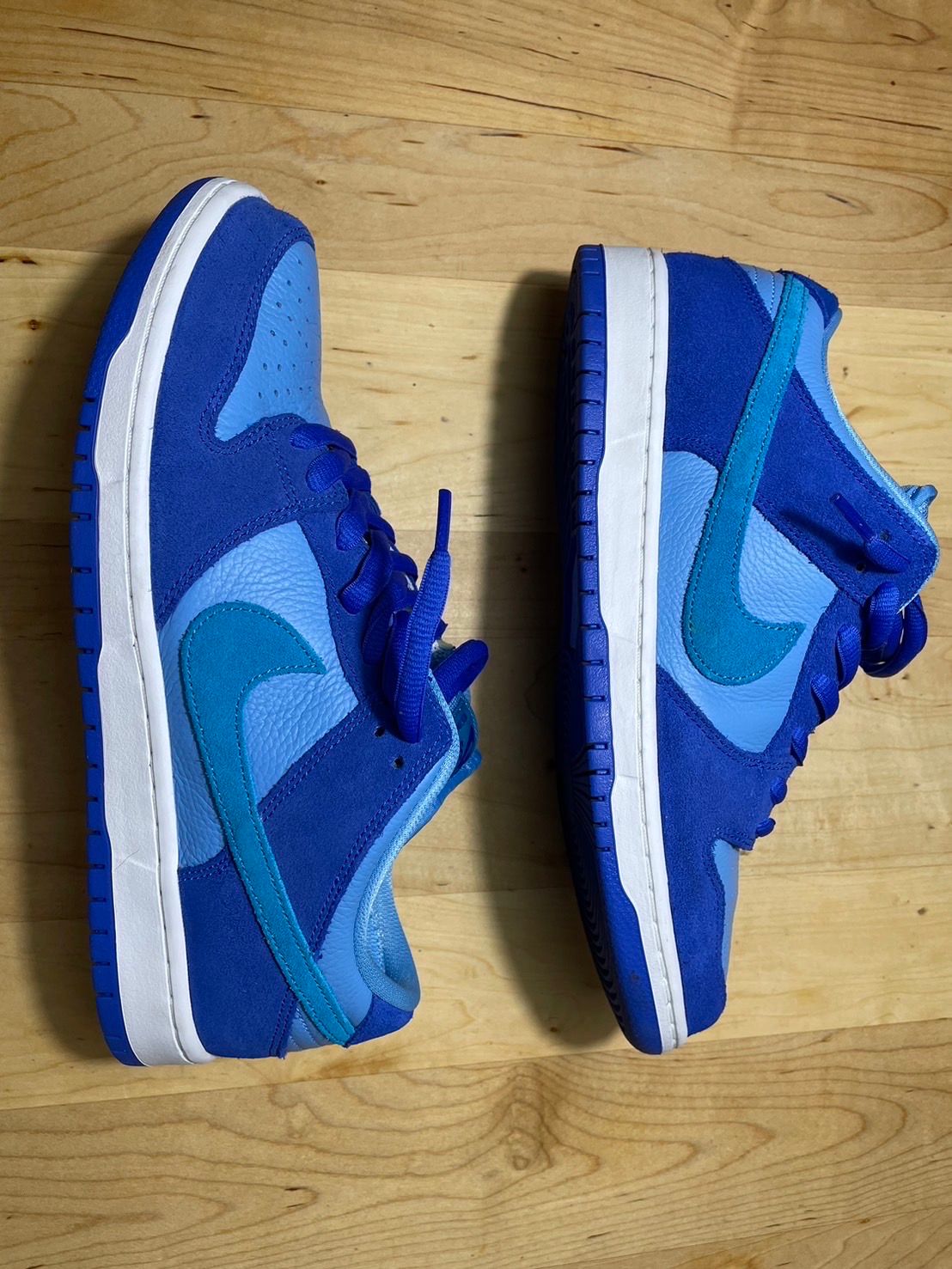 Nike SB Dunk Low "Blue Raspberry"