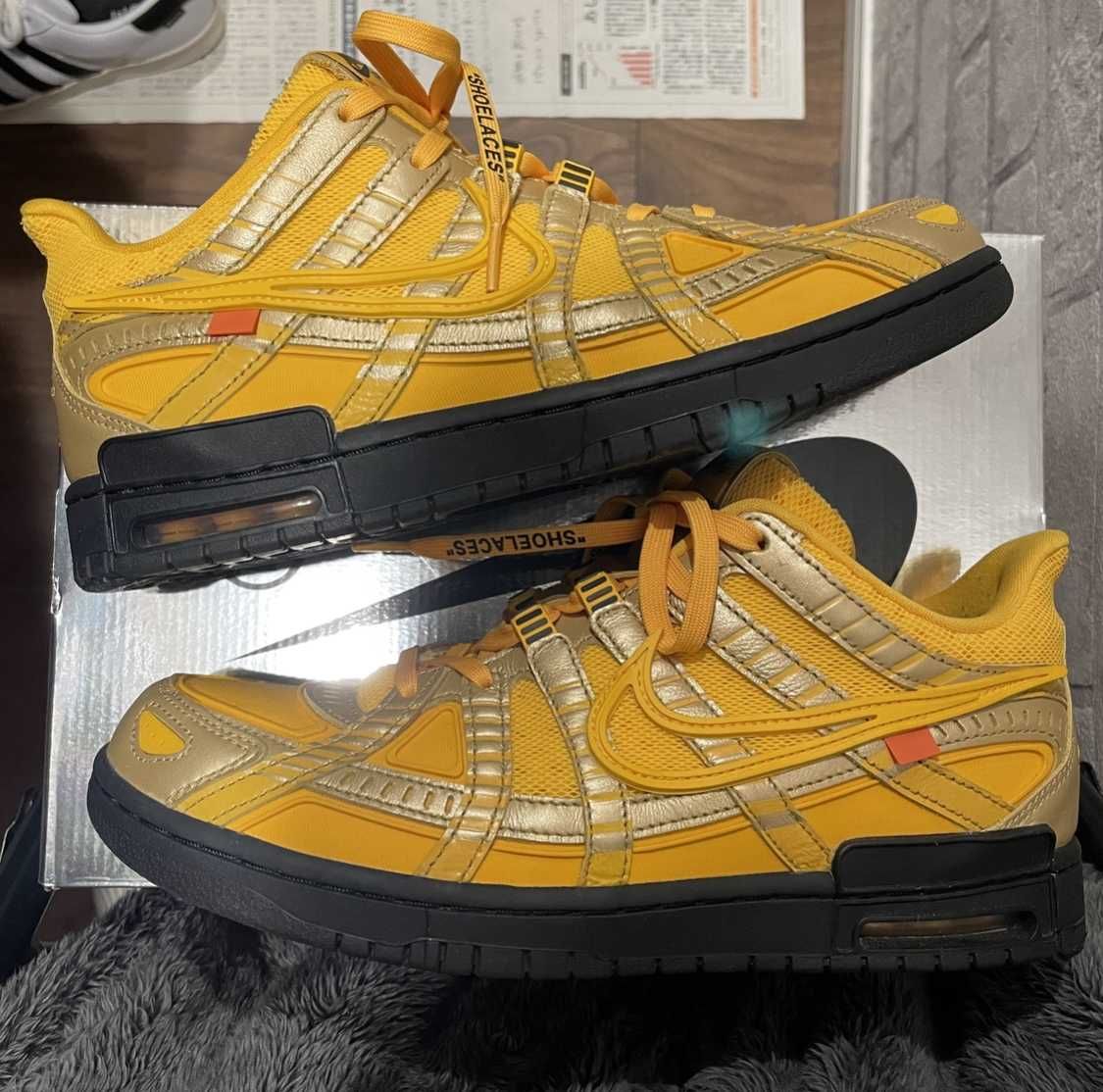 Off-White × Nike Air Rubber Dunk "University Gold"