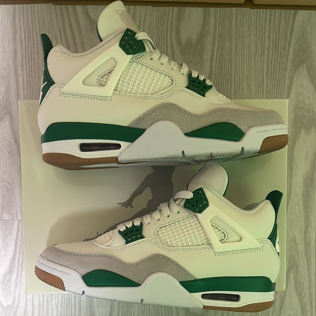 Nike SB × Air Jordan 4 Retro SP "Pine Green"