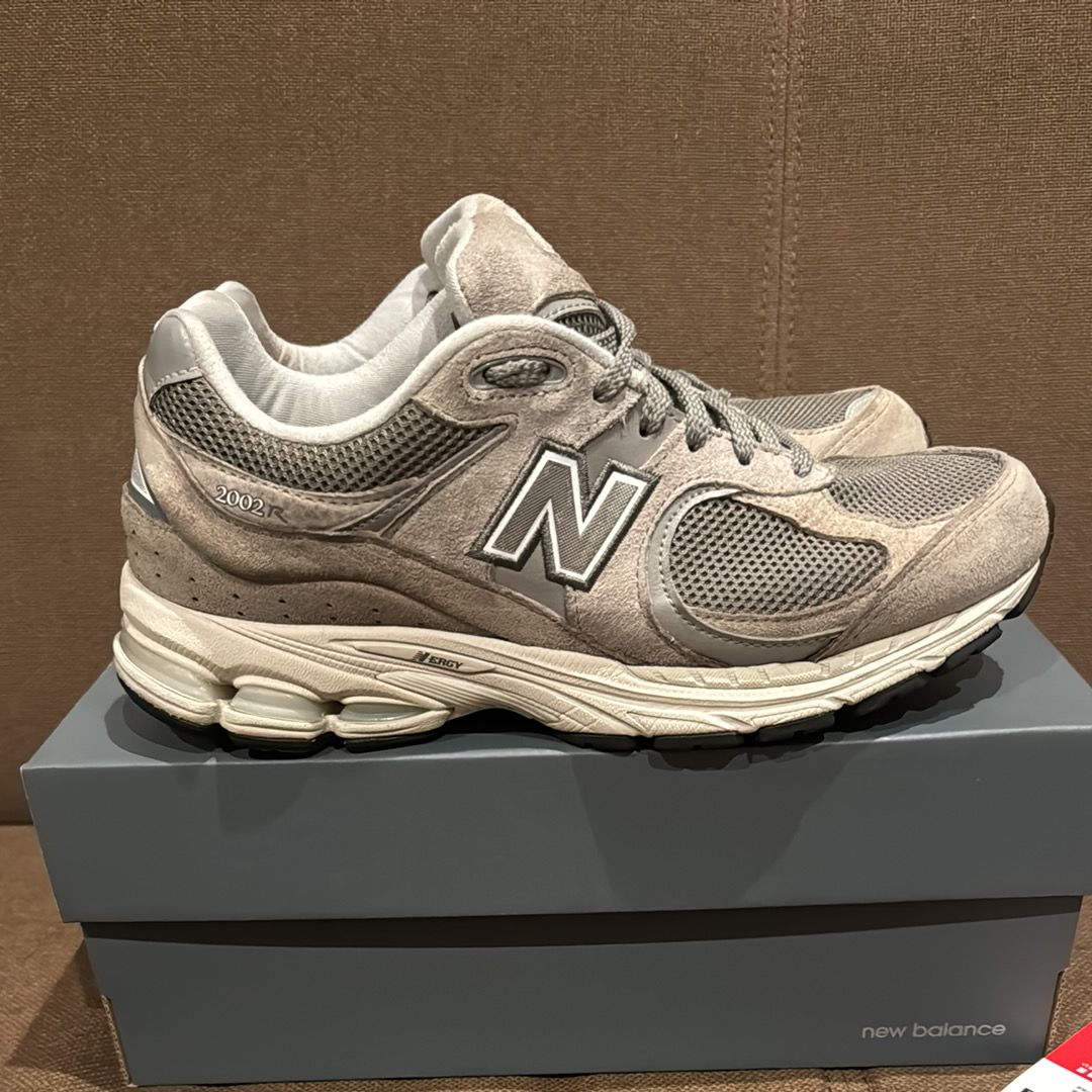 New Balance 2002R "Marblehead/Light Aluminum"