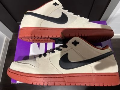 Nike SB Dunk Low Pro "Hennessy"