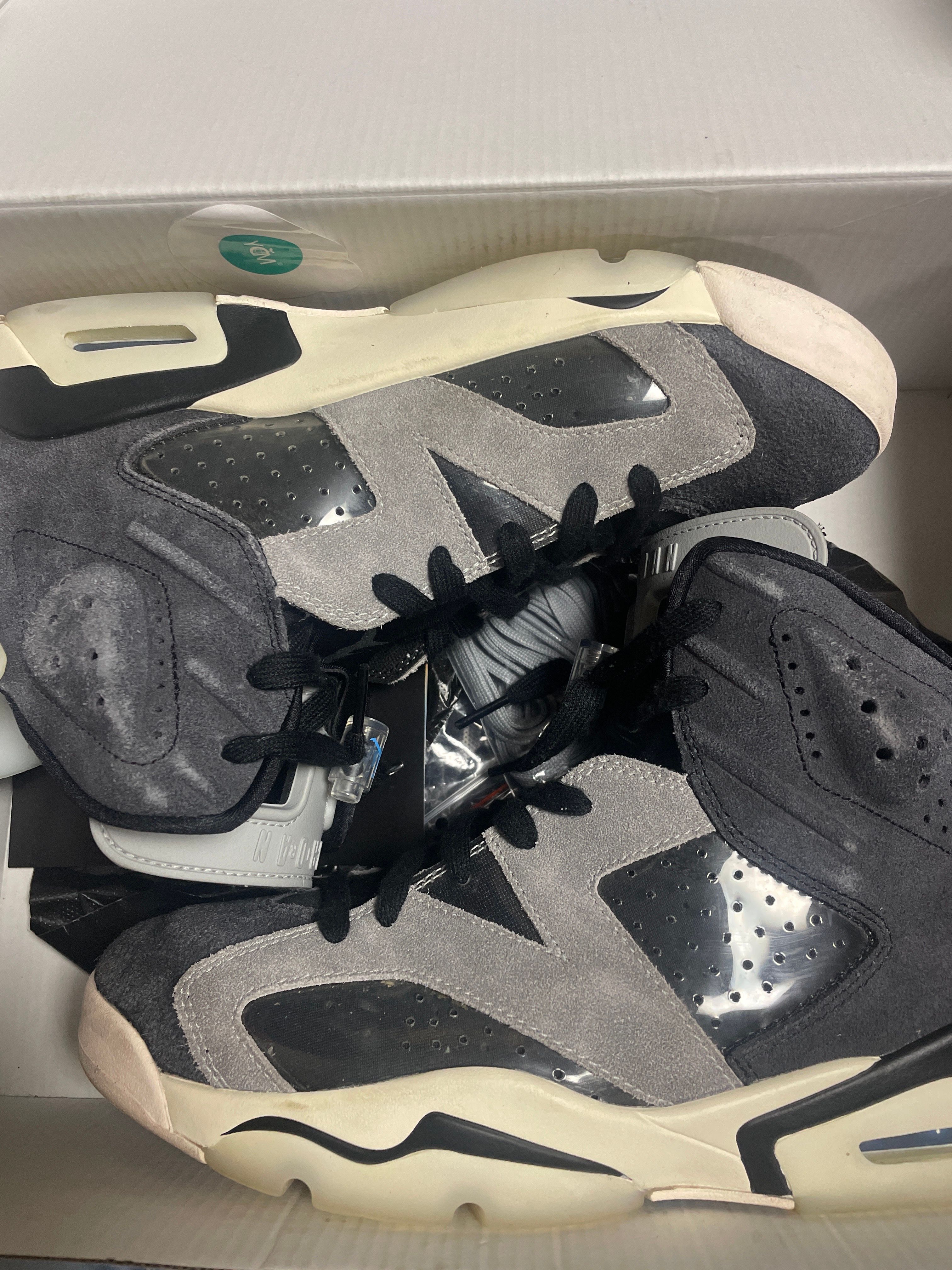 NIike Women's Air Jordan 6 "Smoke Grey"