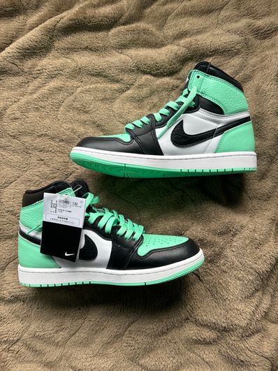 Nike Air Jordan 1 High OG "Green Glow"
