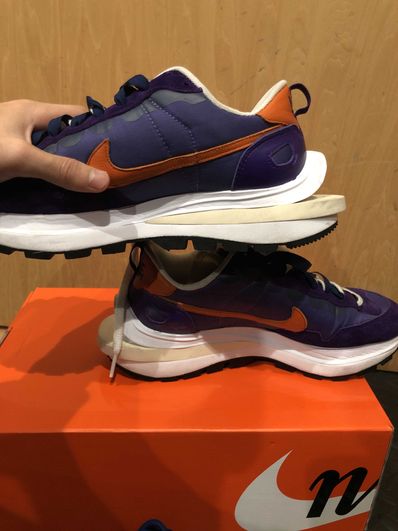 SACAI × NIKE VAPOR WAFFLE "DARK IRIS"