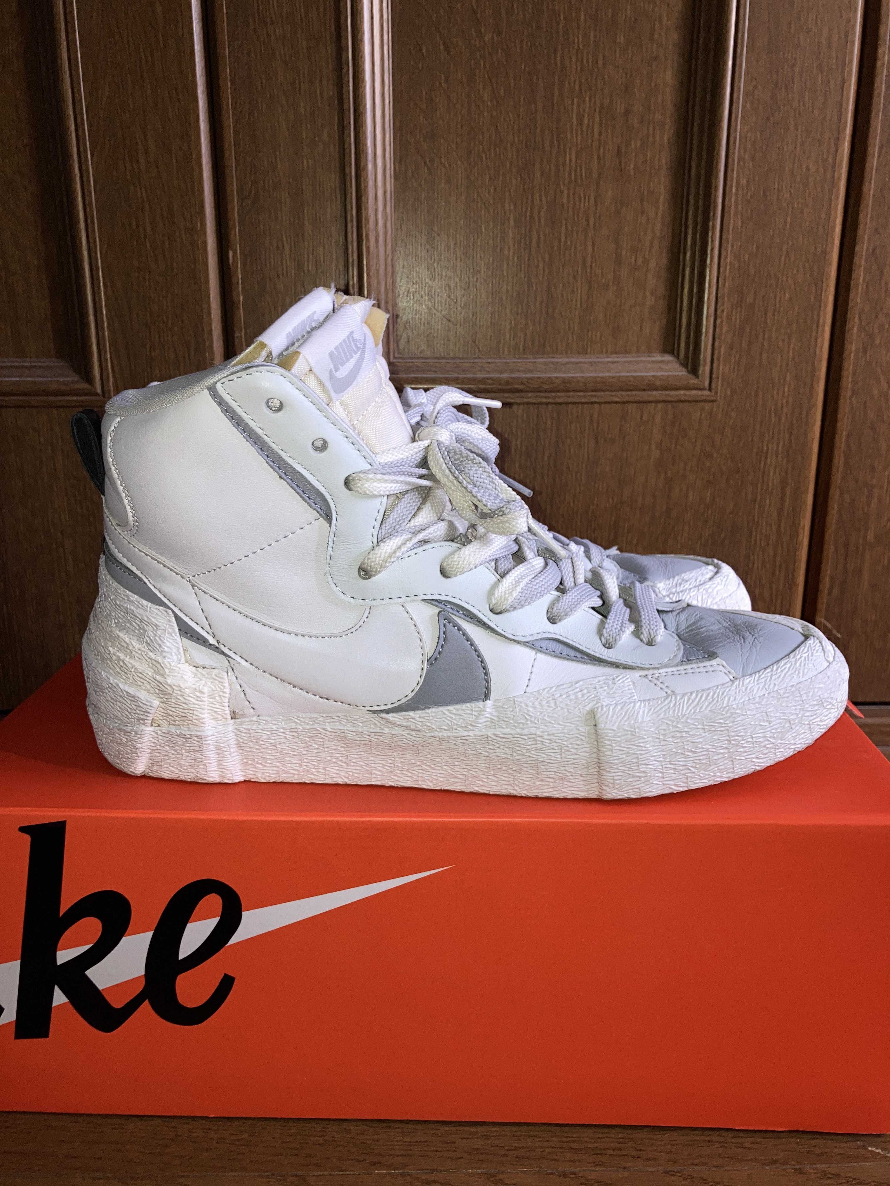 sacai × NIKE BLAZER MID "WHITE/WOLF GREY"