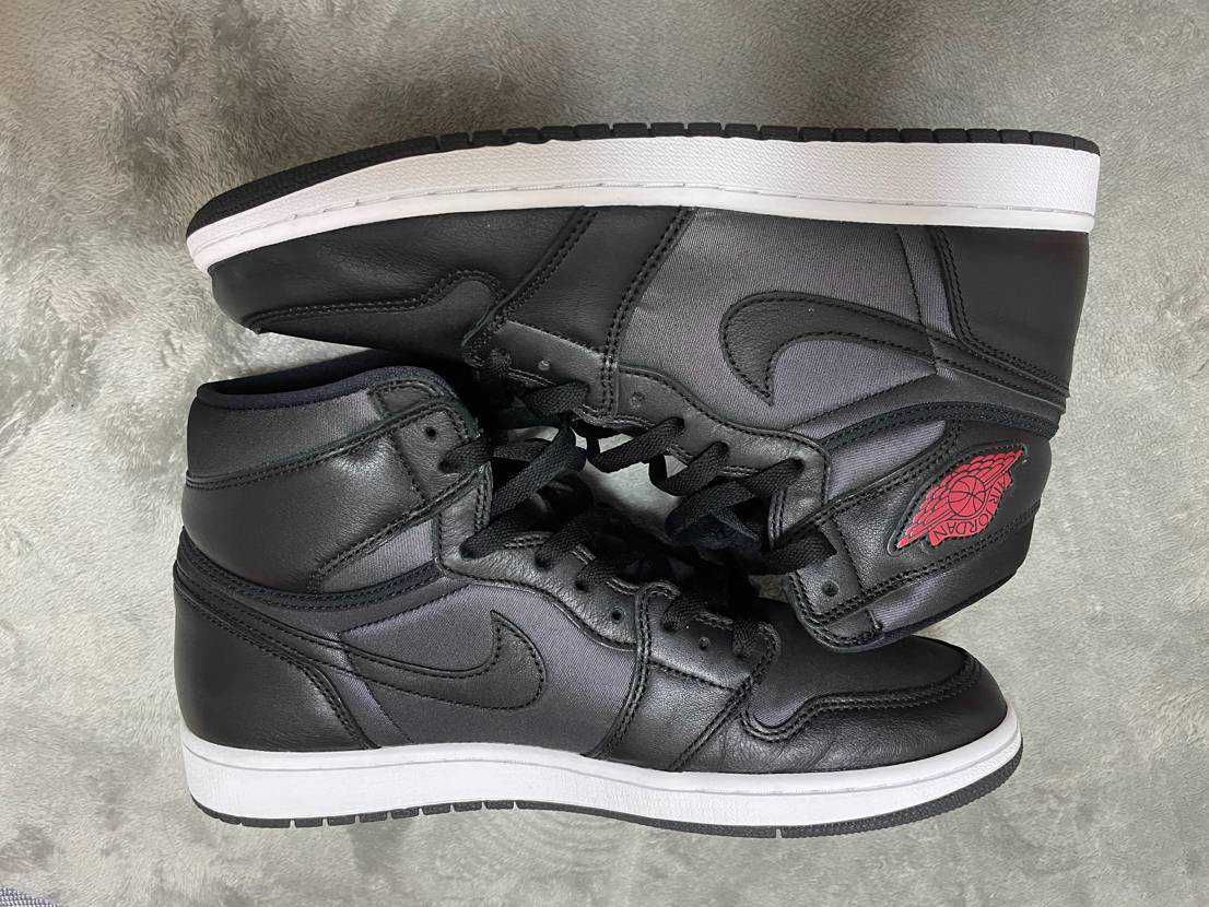 Nike Air Jordan 1 Retro High OG "Black/Metallic Silver/Gym Red"  