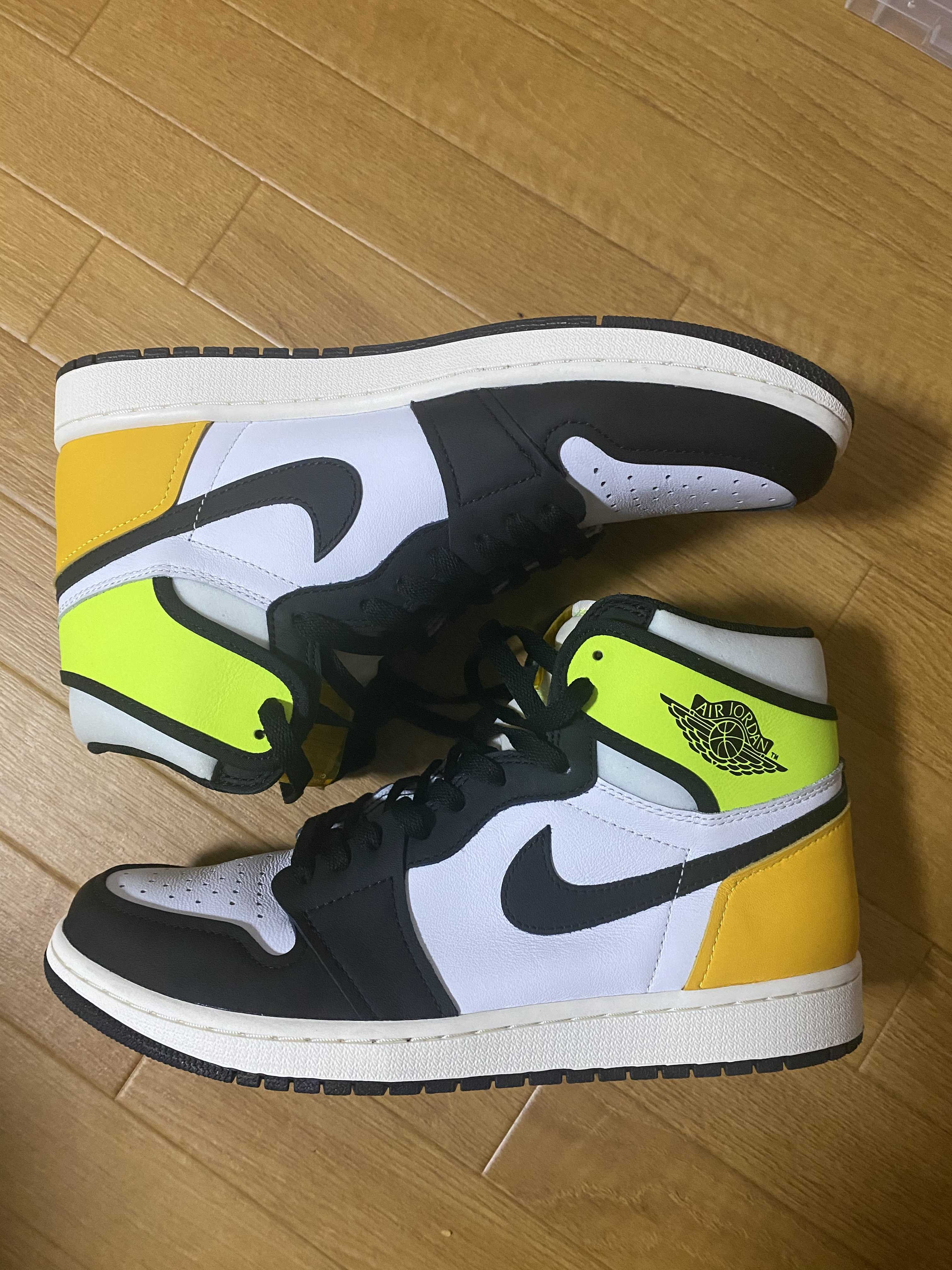 Nike Air Jordan 1 High OG "Volt Gold"