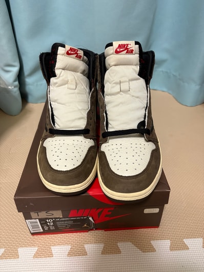 Travis Scott × Nike Air Jordan 1 Retro High OG TS SP "Sail/Dark Mocha"