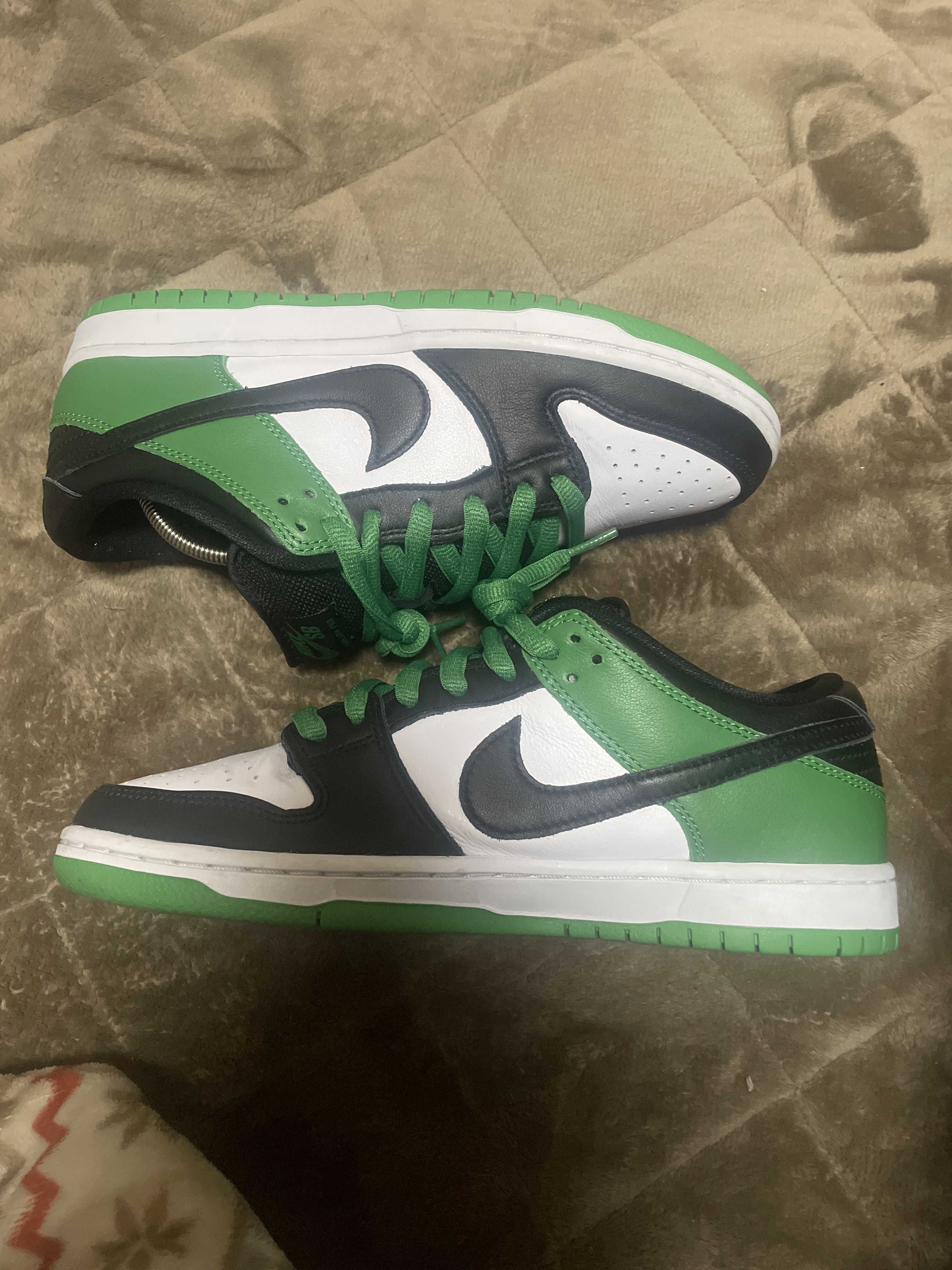 Nike SB Dunk Low Pro "Black and Classic Green"