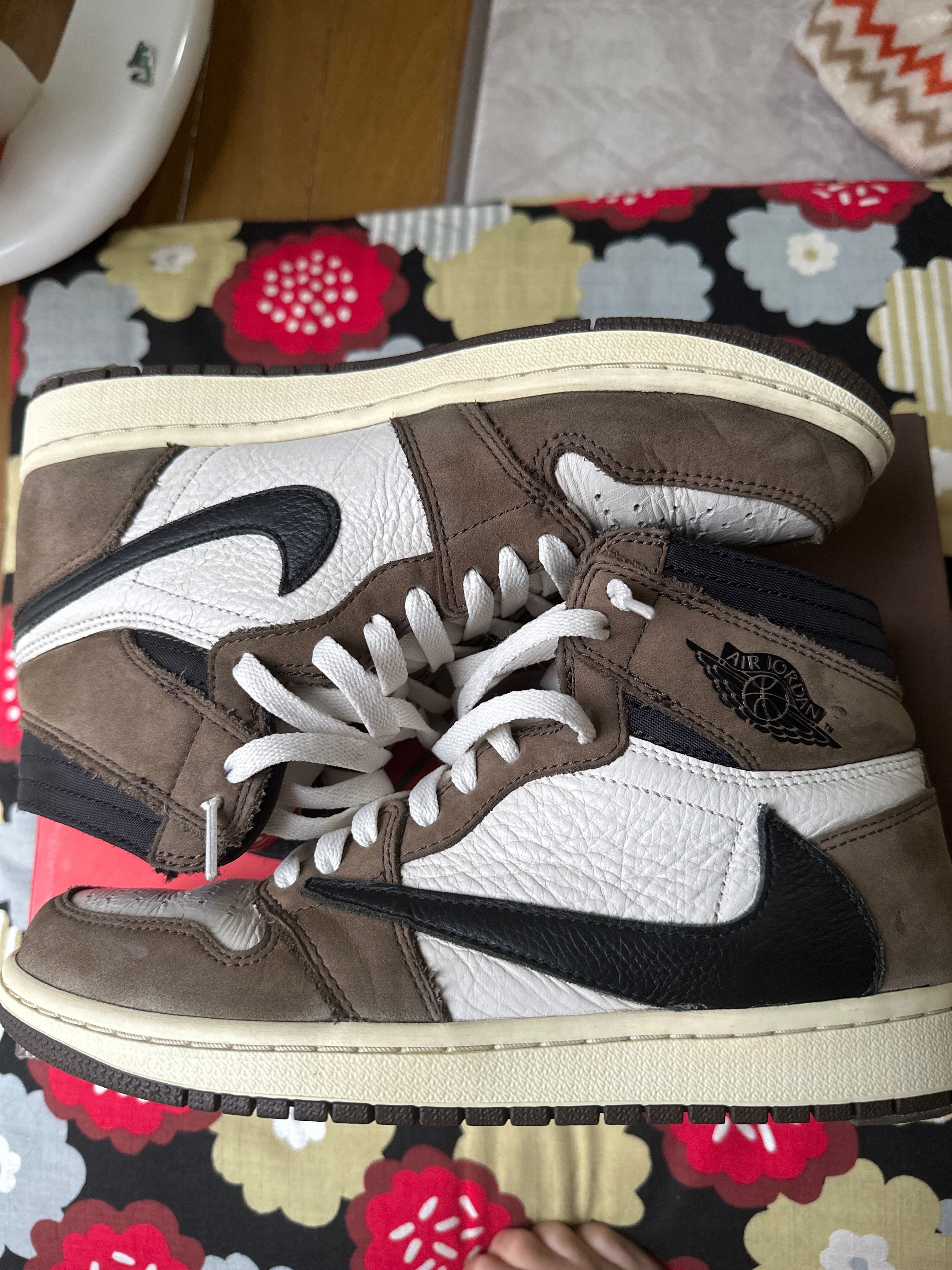 Travis Scott × Nike Air Jordan 1 Retro High OG TS SP "Sail/Dark Mocha"