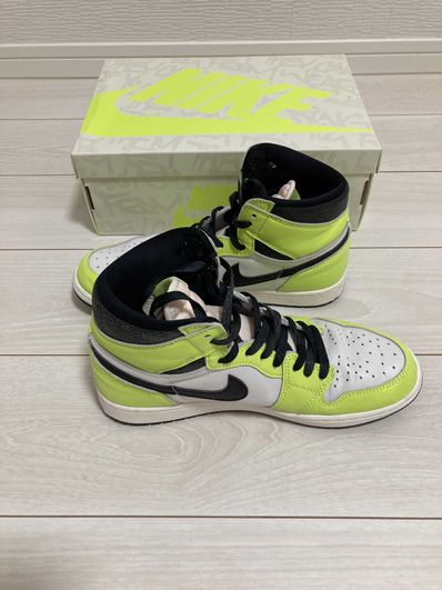 Nike Air Jordan 1 High OG "Volt/Visionaire"