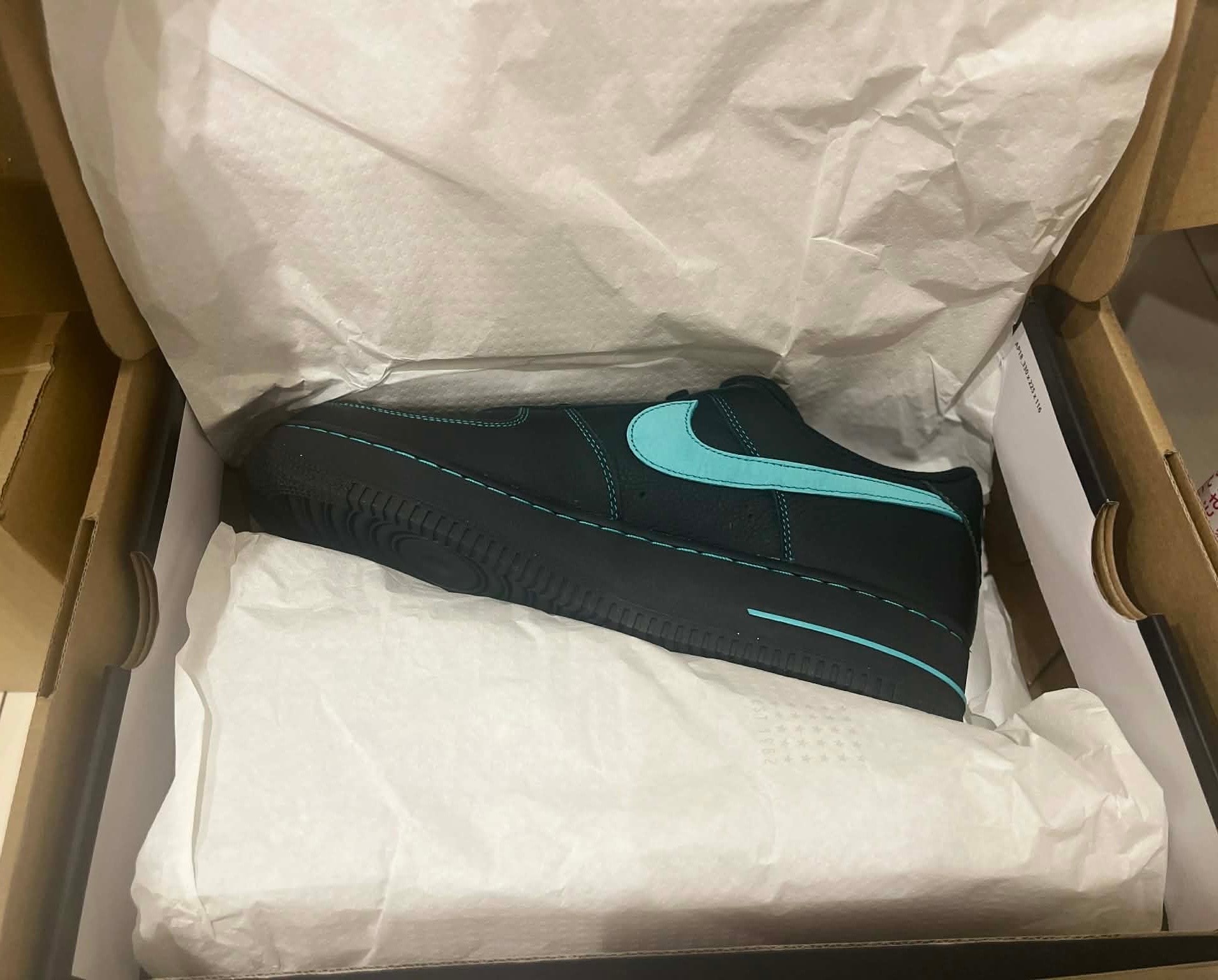 Nike Air Force 1 Low "Black Tiffany"