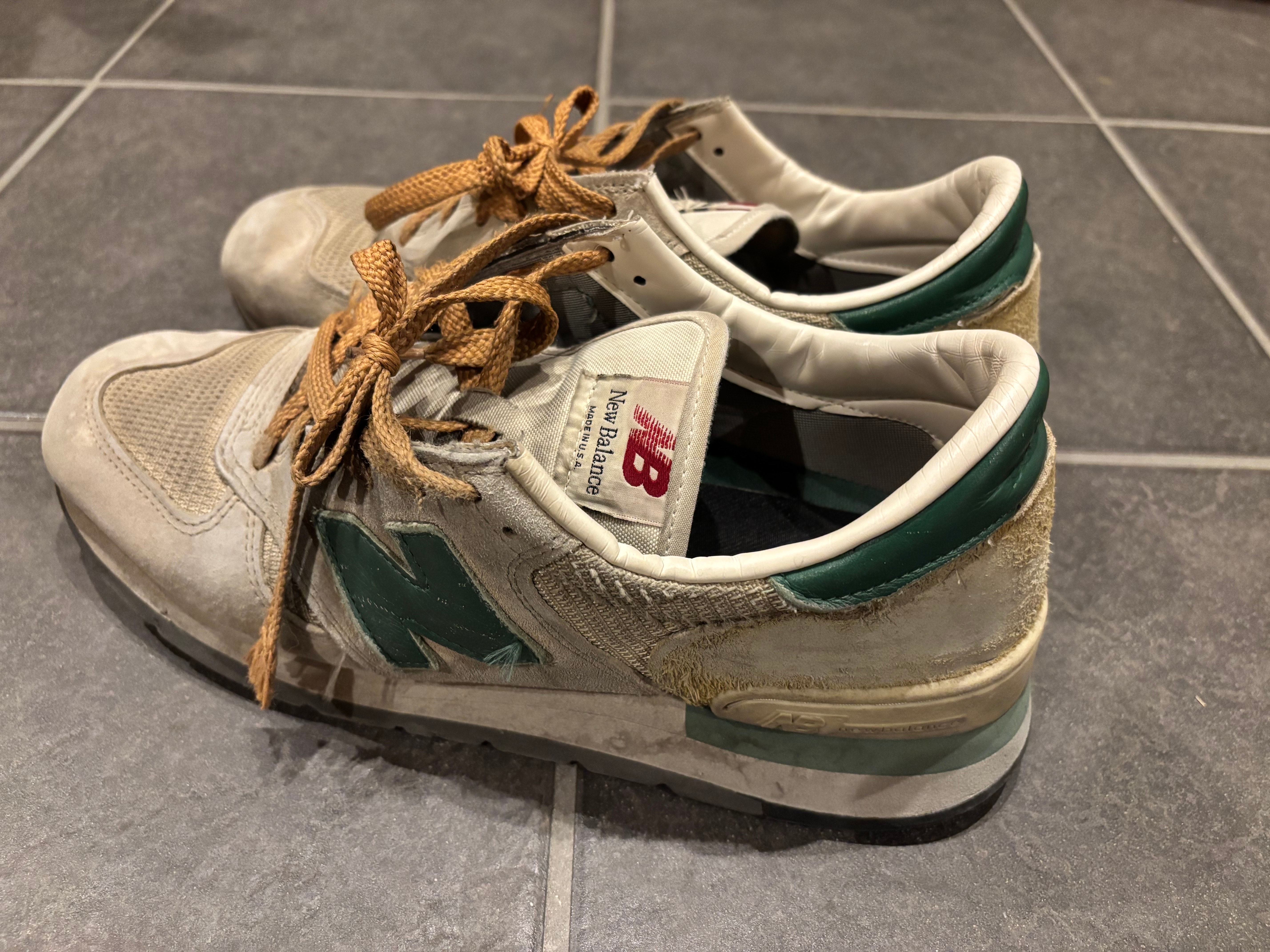 ニューバランス 990V1 "タン/グリーン"