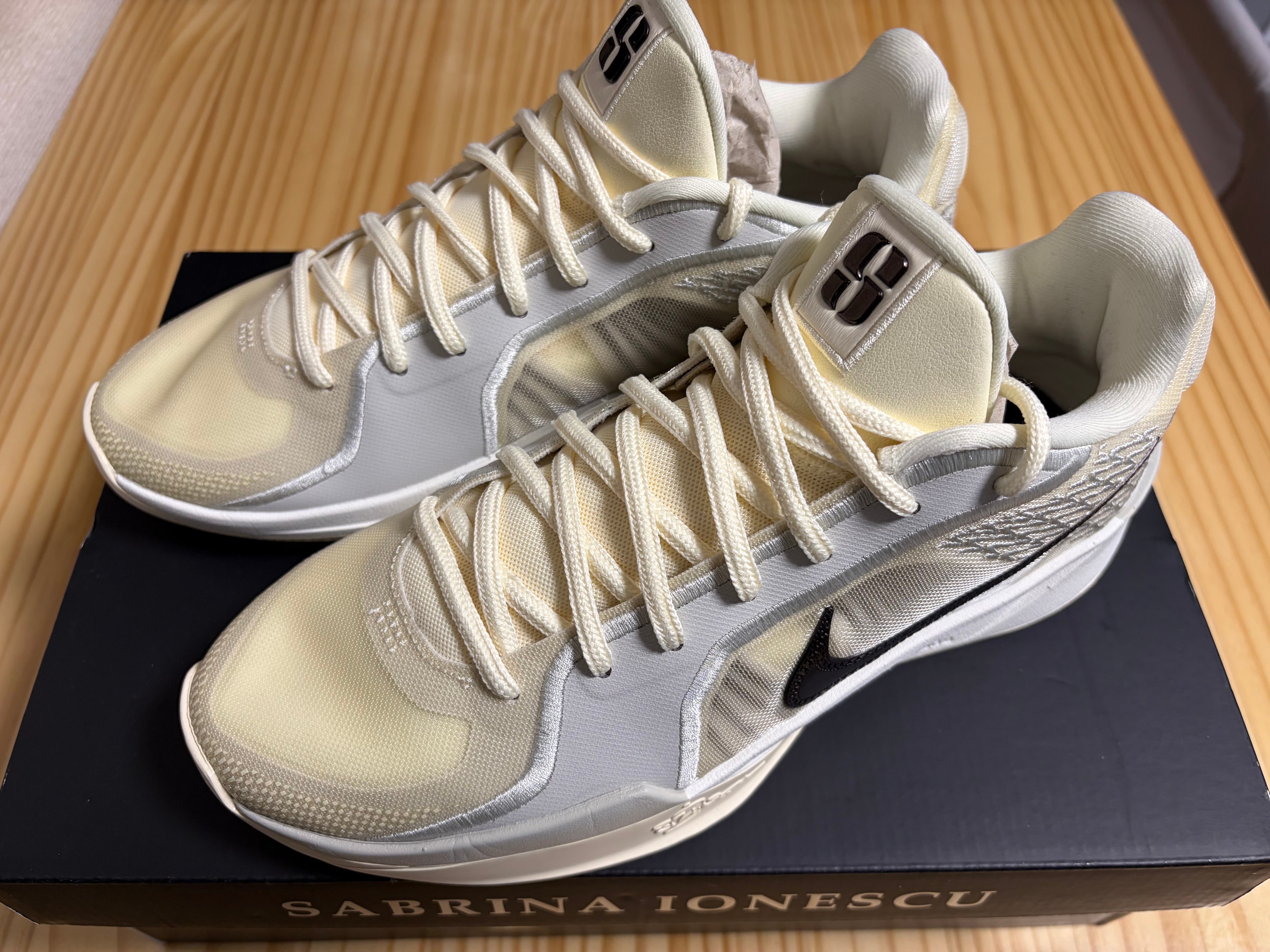 ナイキ ウィメンズ サブリナ2 