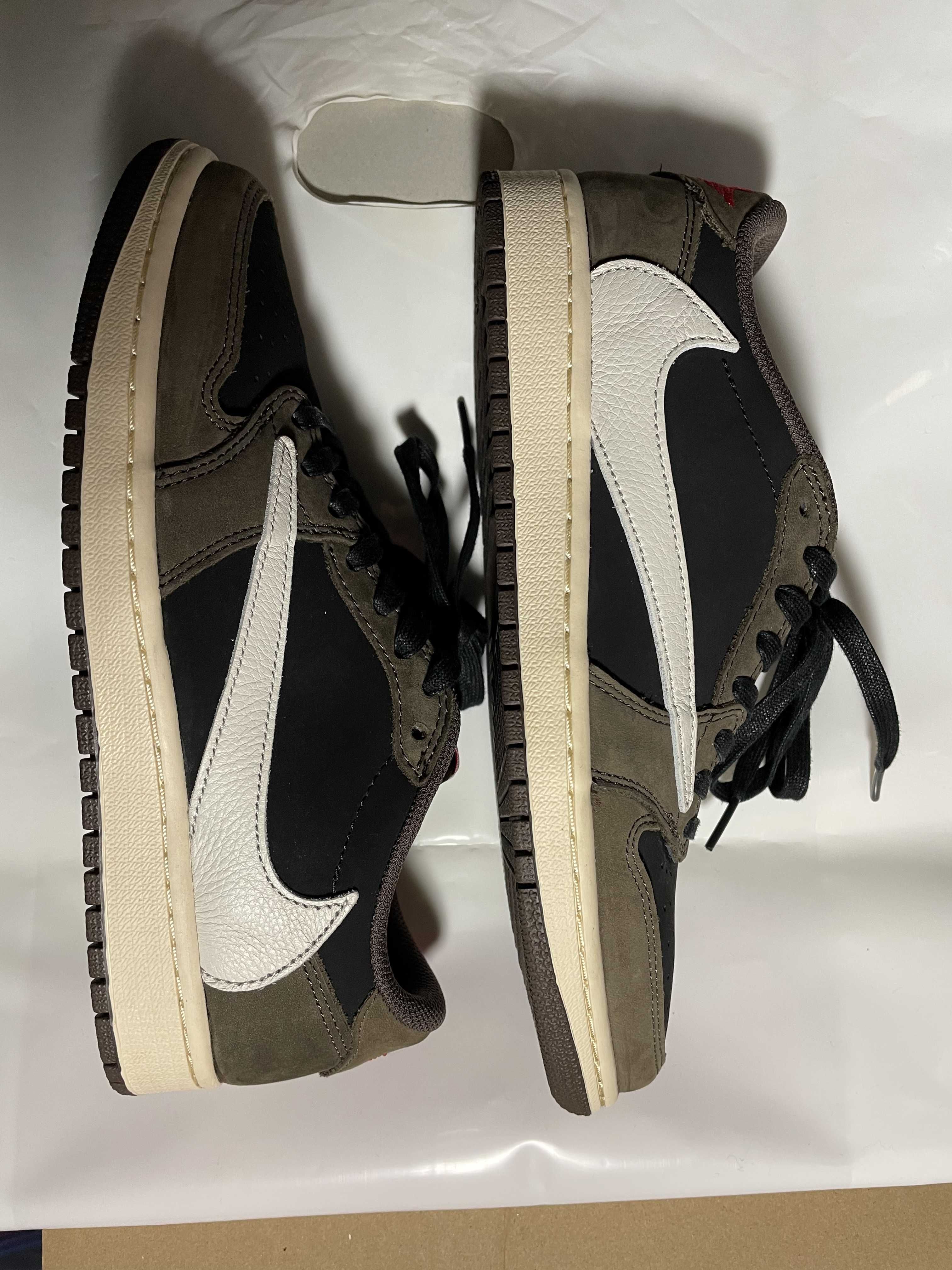 Travis Scott × Nike Air Jordan 1 Low OG SP-T  "Black/Dark Mocha"
