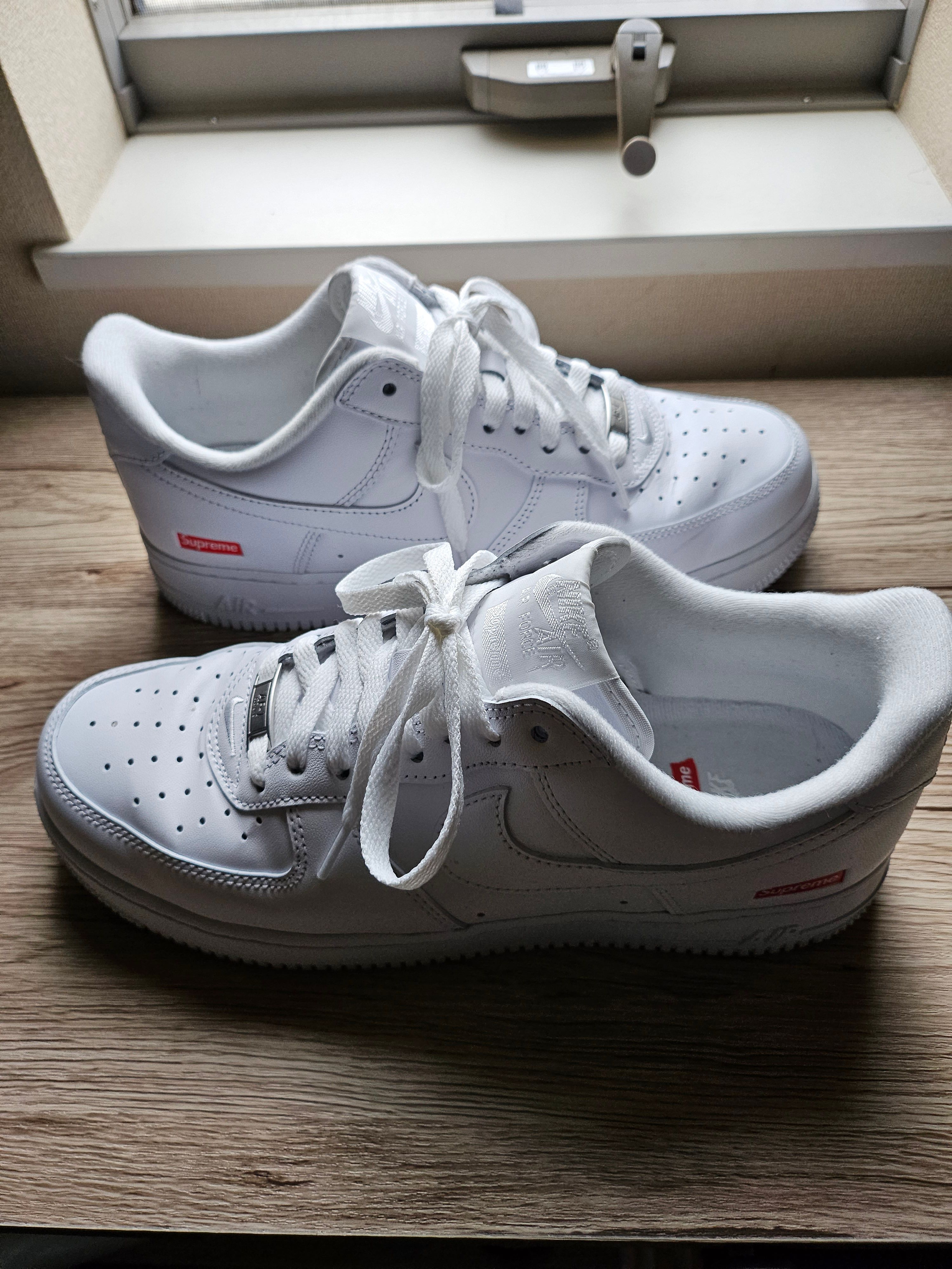 Supreme × Nike Air Force 1 Low "White"