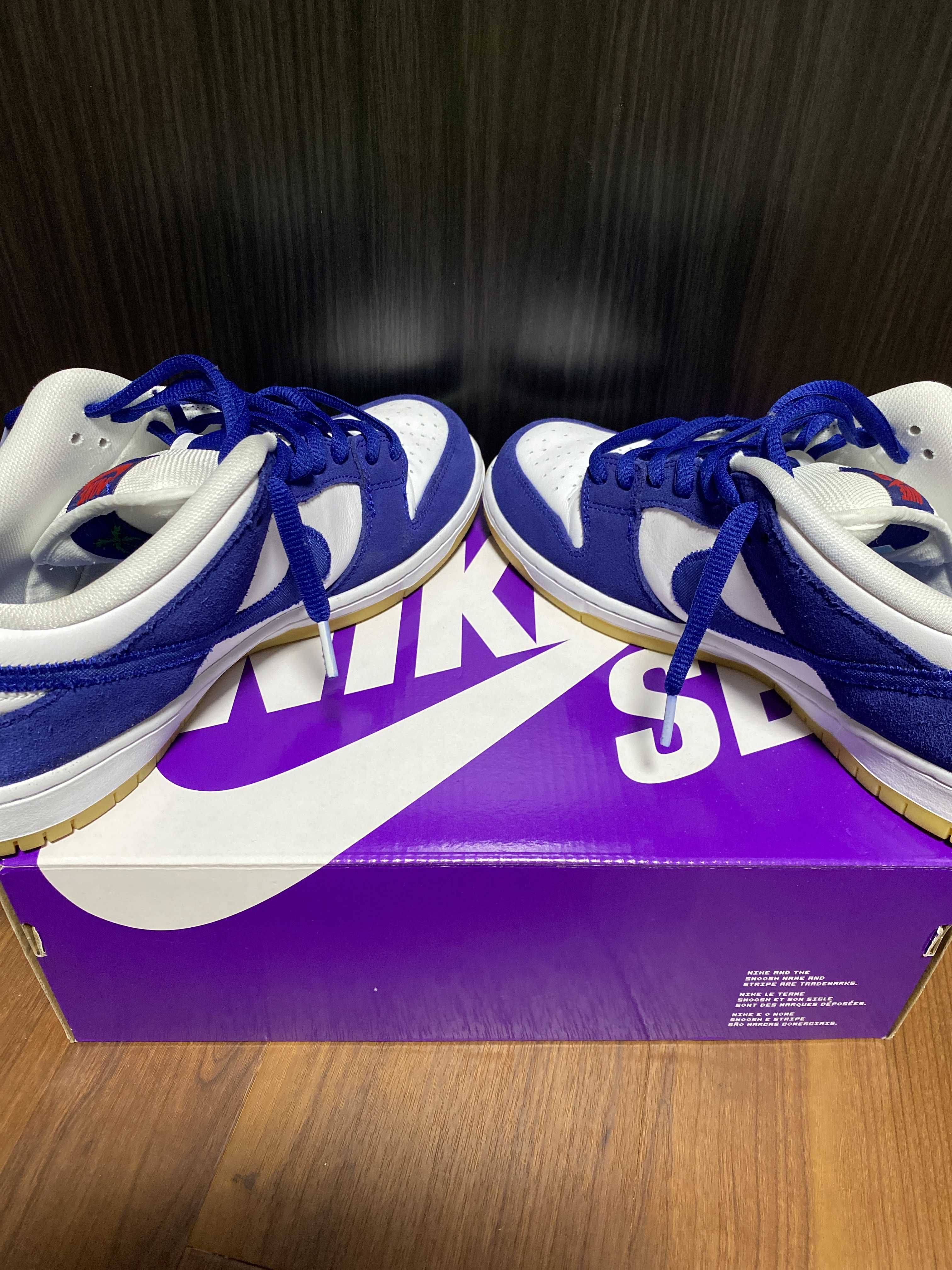 Nike SB Dunk Low "Los Angeles Dodgers/Deep Royal Blue"