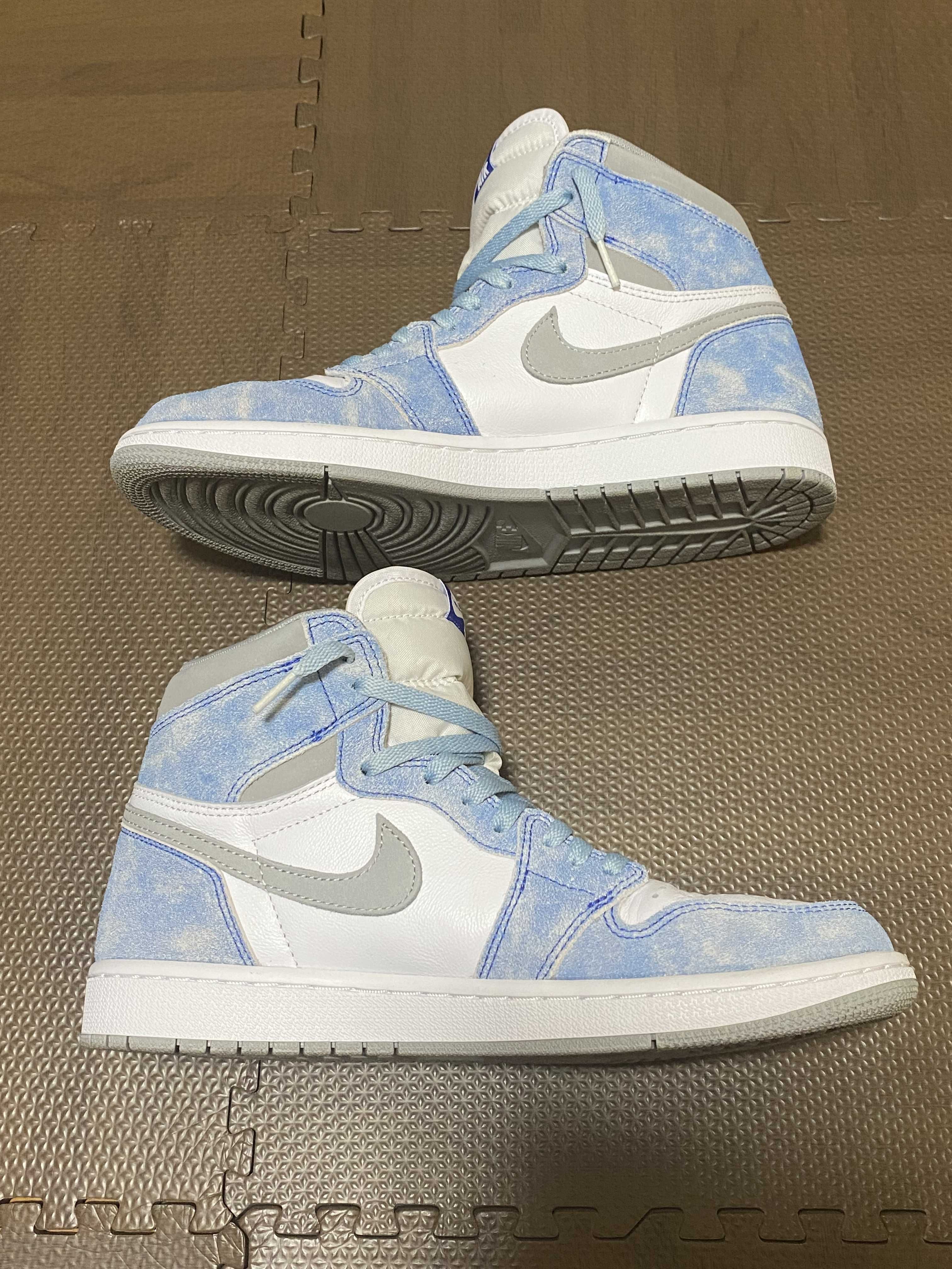 Nike Air Jordan 1 High OG "Hyper Royal"