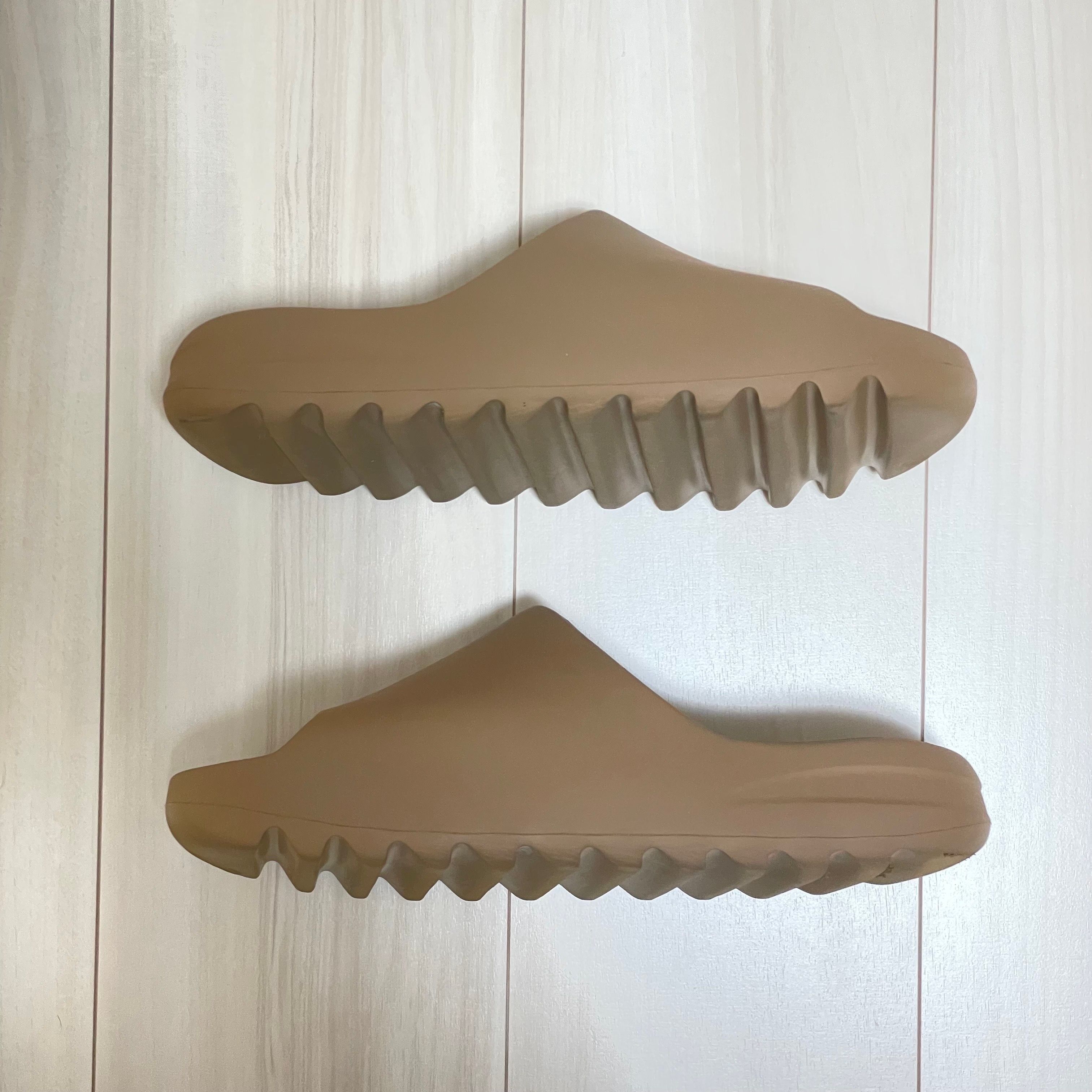 adidas YEEZY Slide "Core"