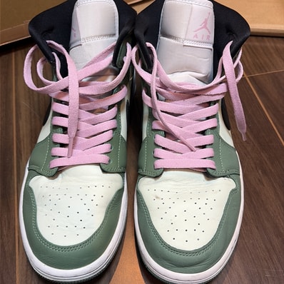 Nike Women's Air Jordan 1 Mid SE "Dutch Green"