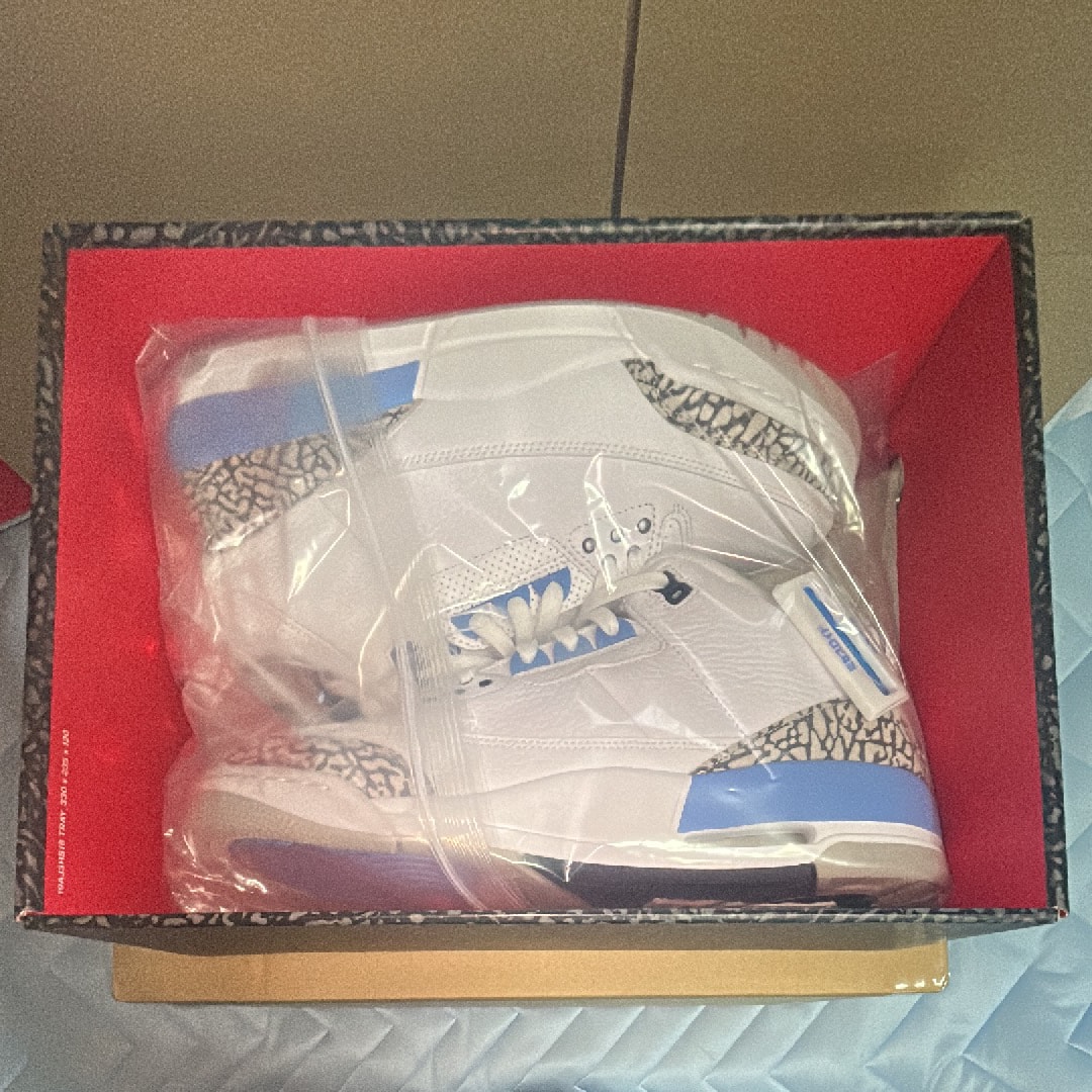 Nike Air Jordan 3 Retro "UNC" (2020)