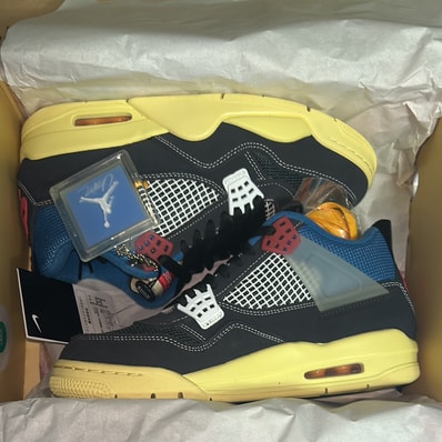 UNION × Nike Air Jordan 4 "Off Noir"