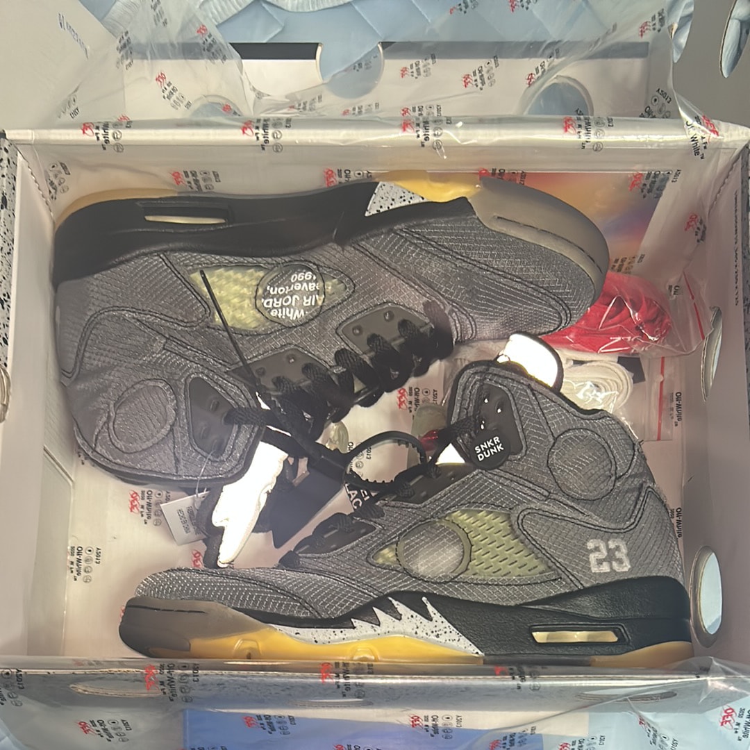 Off-White × Nike Air Jordan 5 "Black/Muslin/Fire Red"