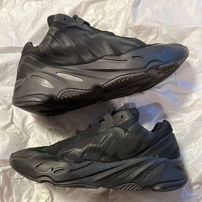 adidas YEEZY Boost 700 MNVN "Black"