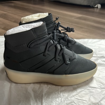adidas FEAR OF GOD ATHLETICS 1 Basketball "Carbon"
