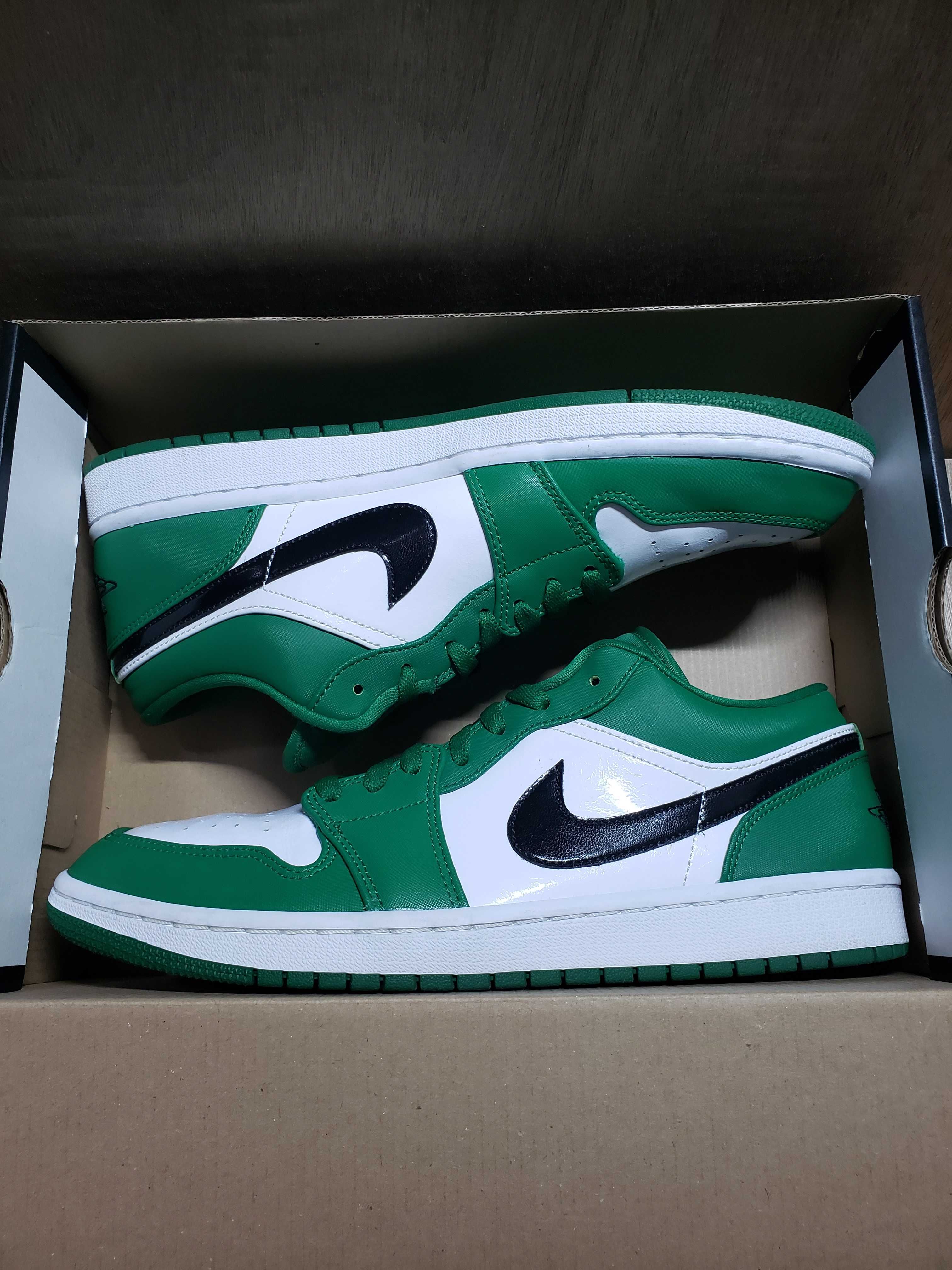 NIKE AIR JORDAN 1 LOW "PINE GREEN/WHITE"