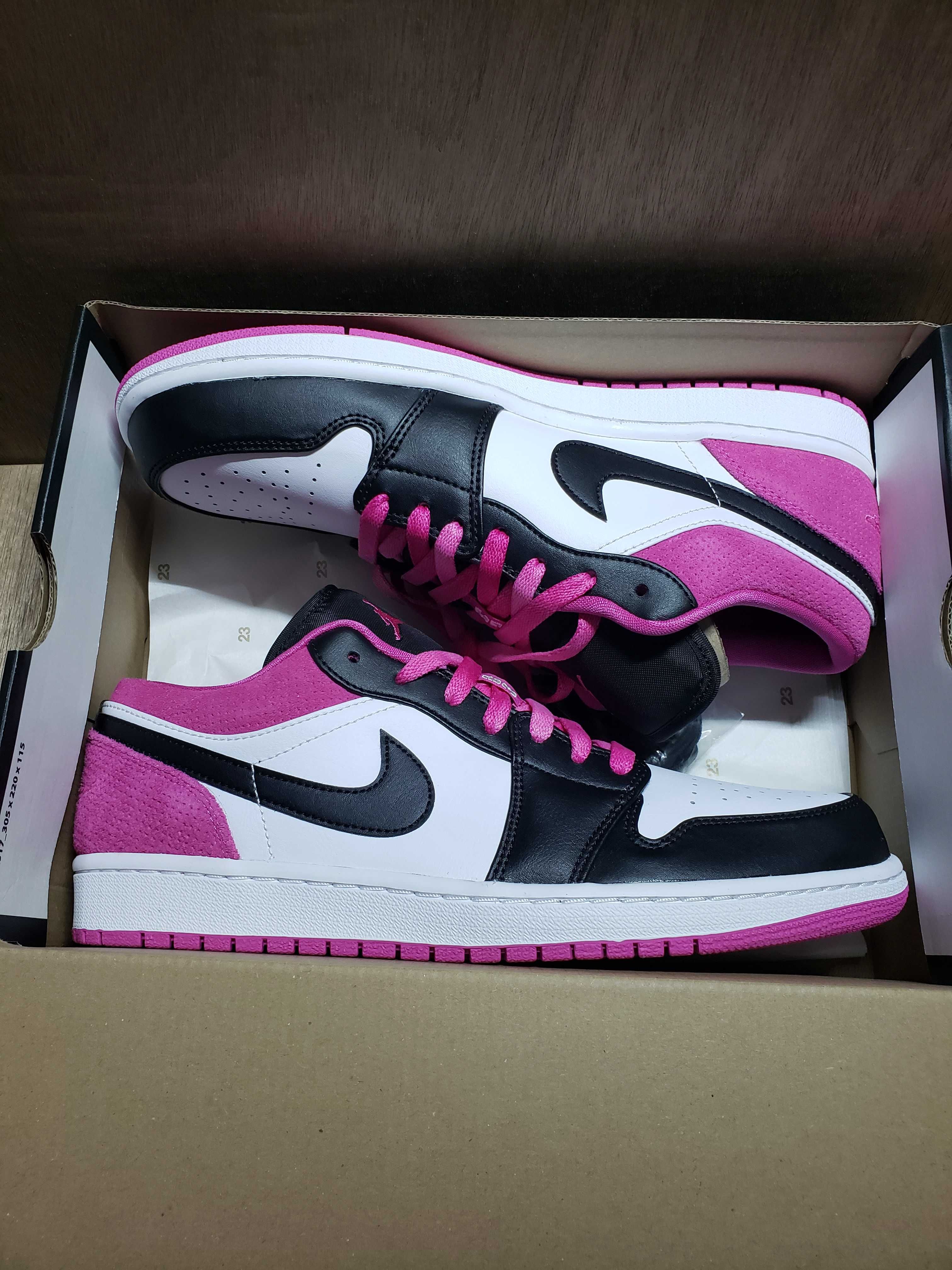 Nike Air Jordan 1 Low "Black/White-Magenta"