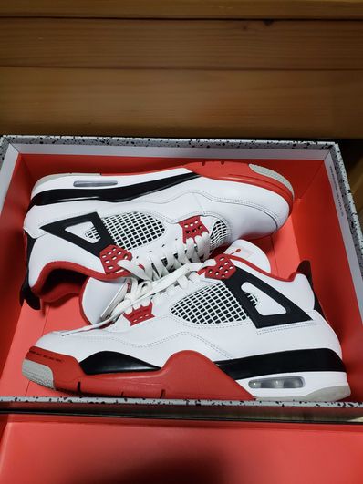 Nike Air Jordan 4 Retro OG "Fire Red" (2020)
