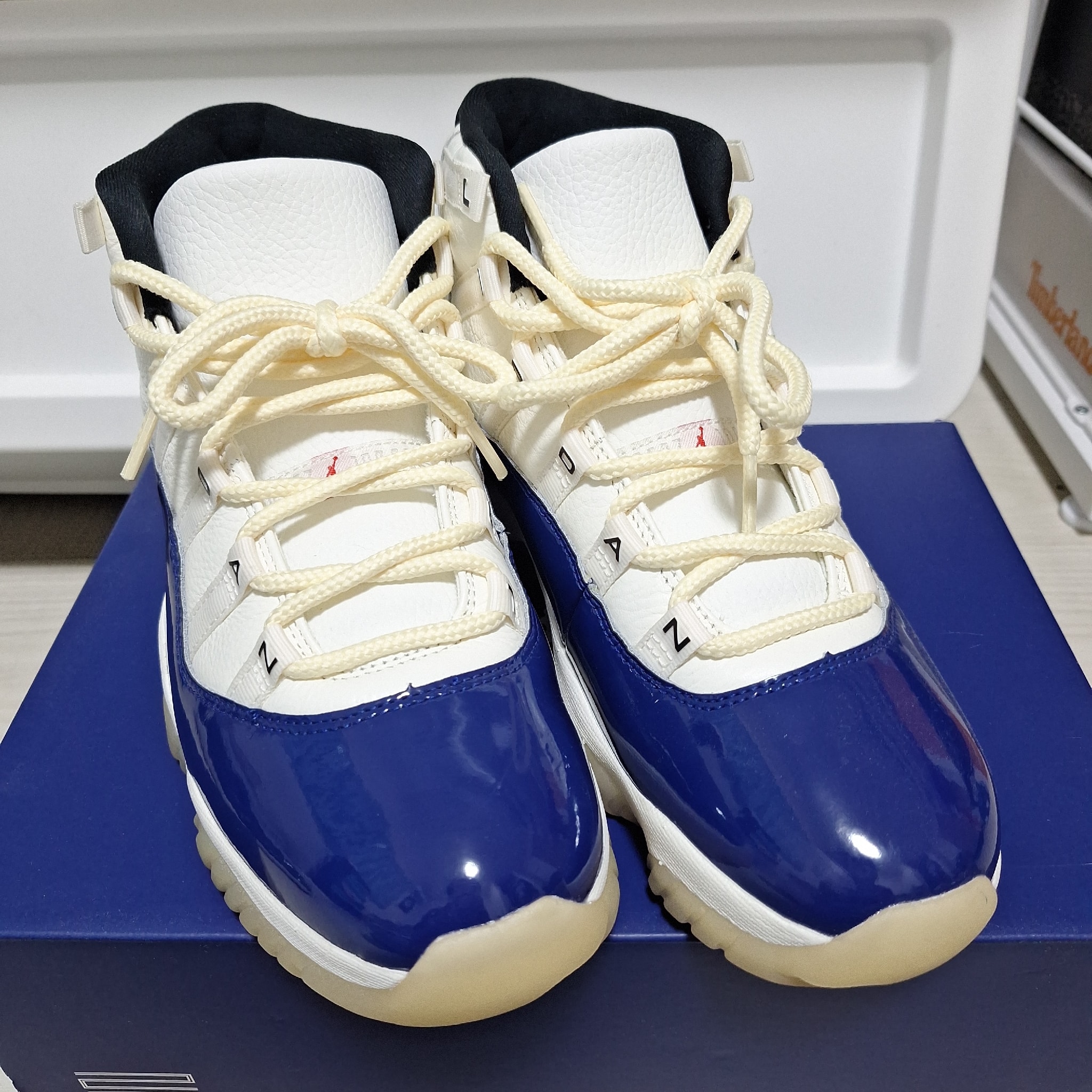 Nike Air Jordan 11 Retro "Rare Air"