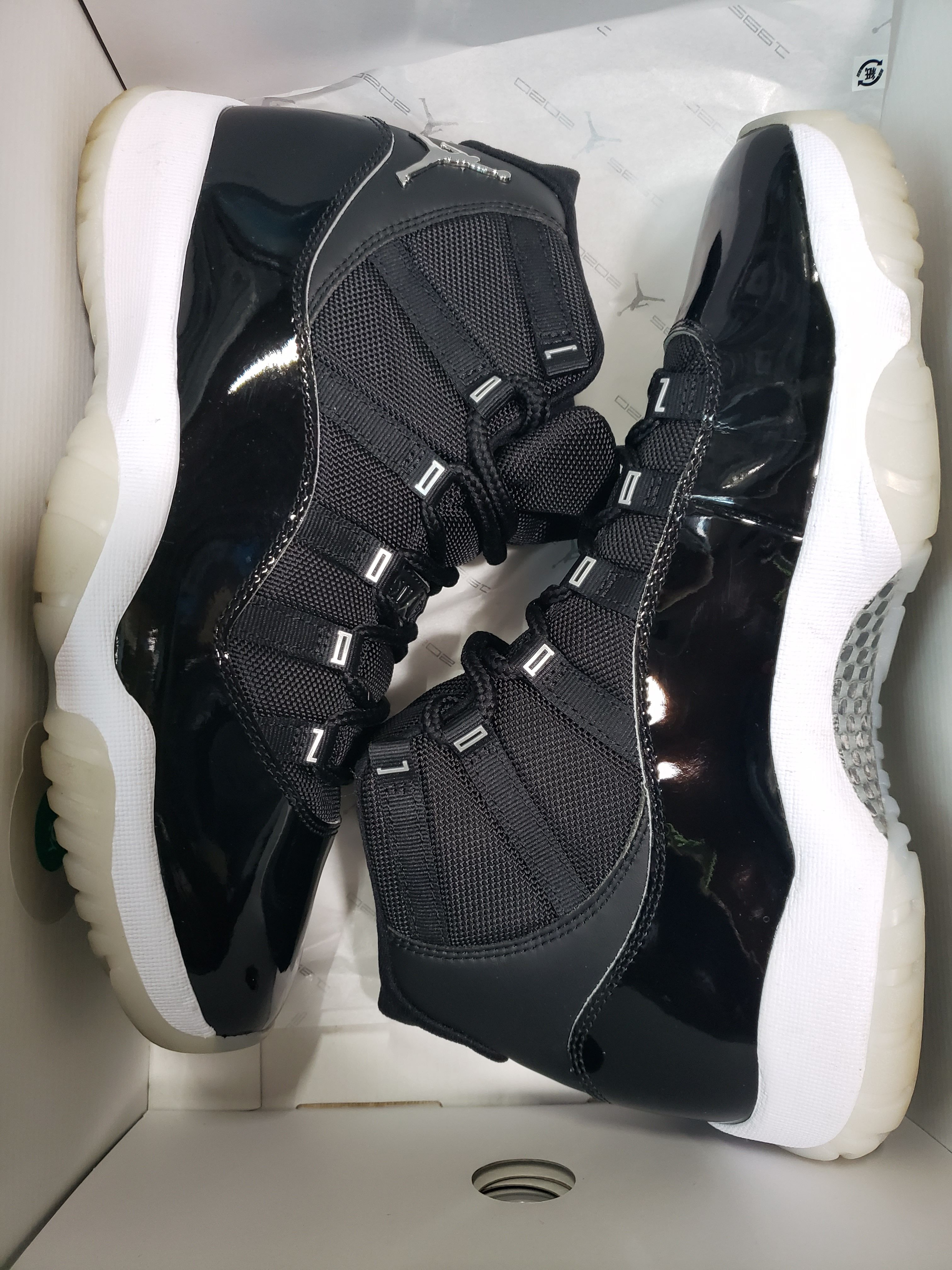 Nike Air Jordan 11 "Jubilee"