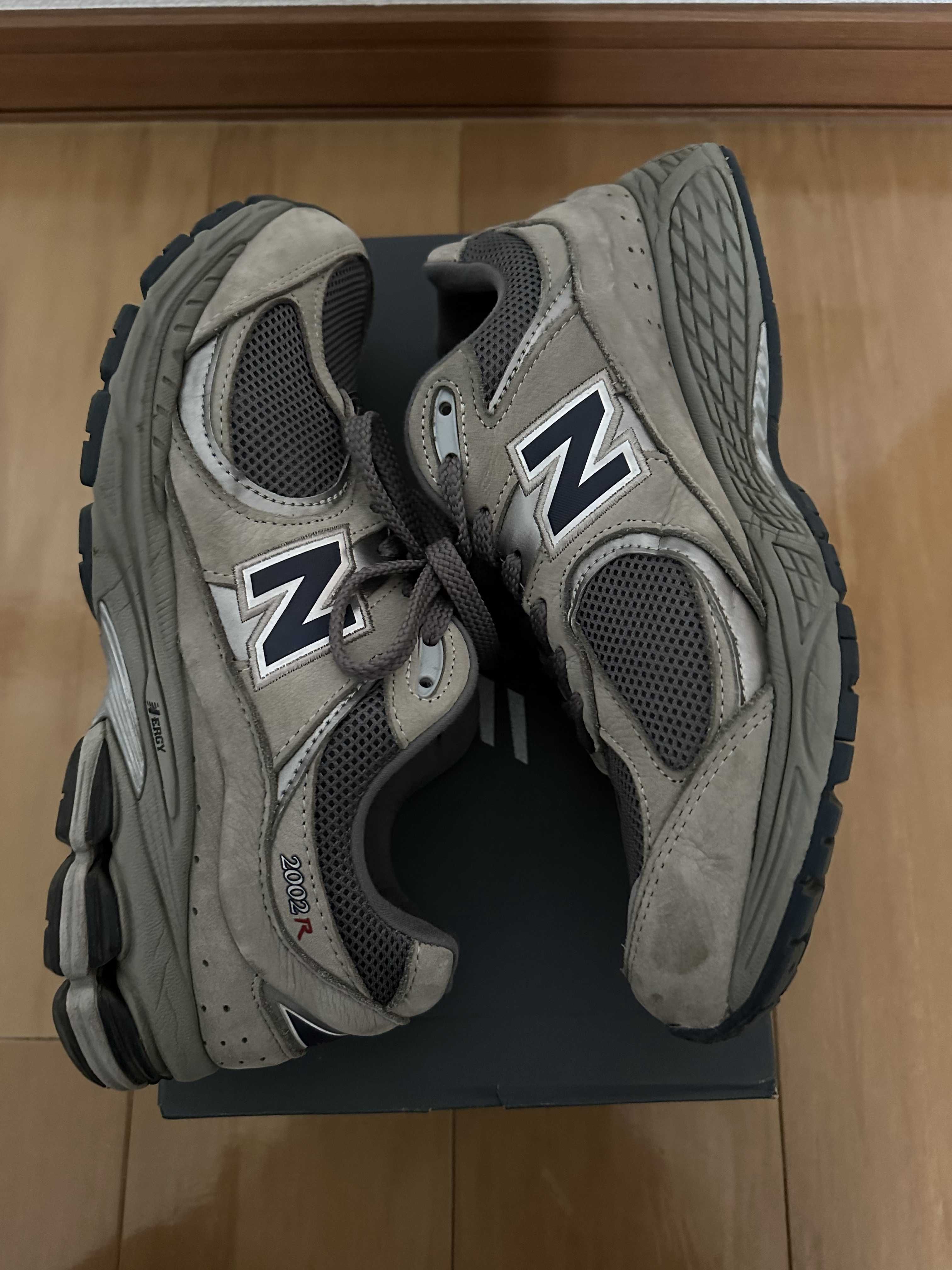 New Balance 2002R "Gray"