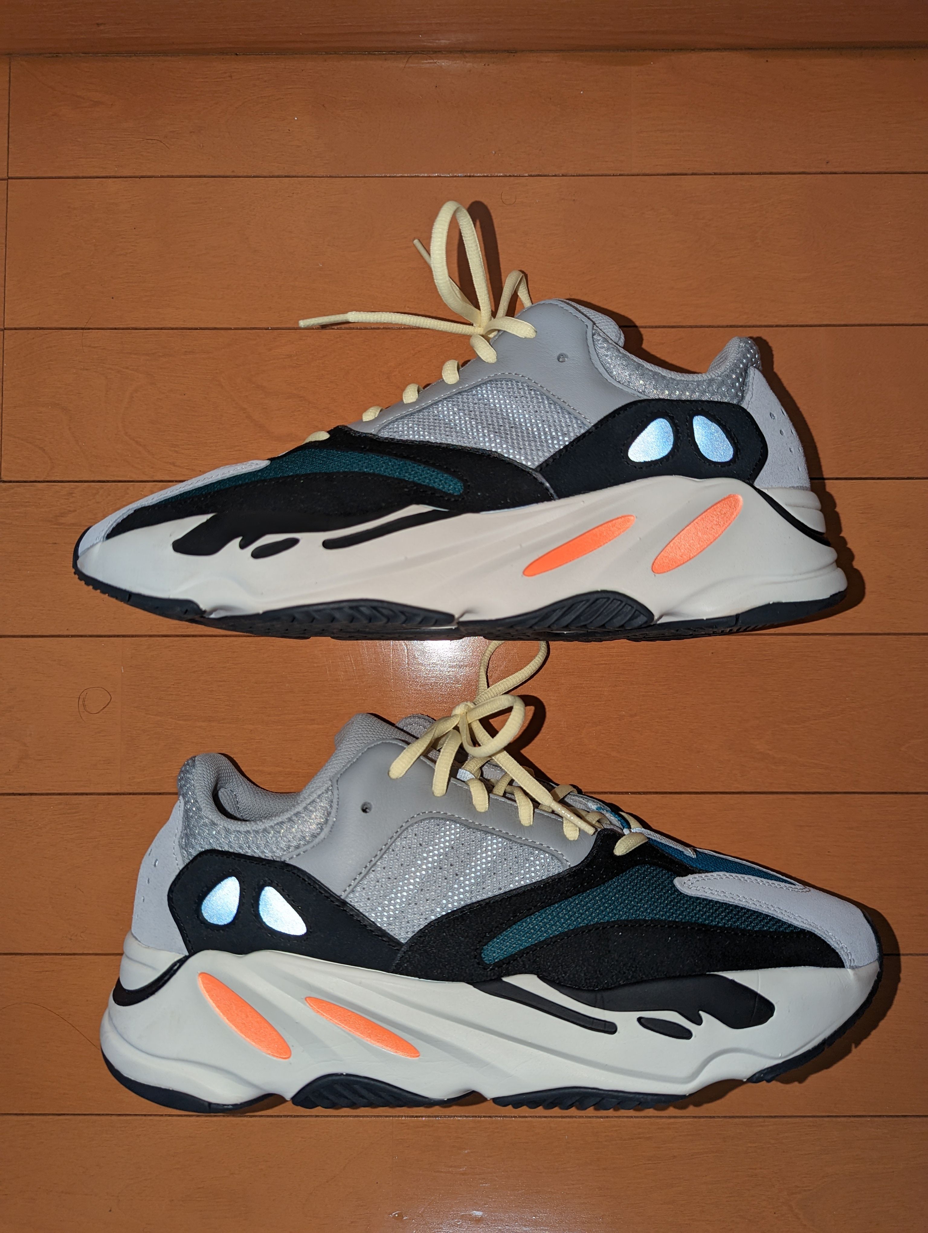 adidas YEEZY Boost 700 "Wave Runner"