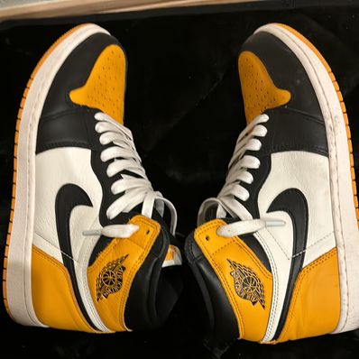 Nike Air Jordan 1 Retro High OG "Taxi"