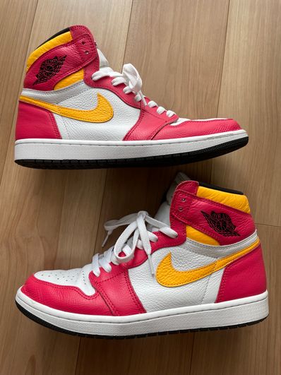 Nike Air Jordan 1 High OG "Light Fusion Red"