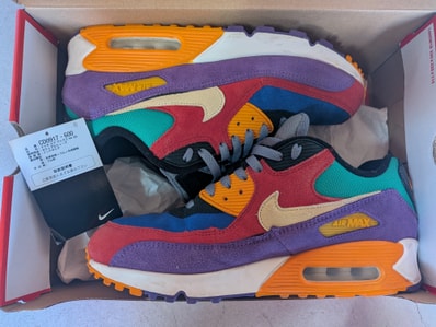 NIKE AIR MAX 90 "VIOTECH UNIVERSITYRED/PALE VANILLA/HYPER GRAPE"