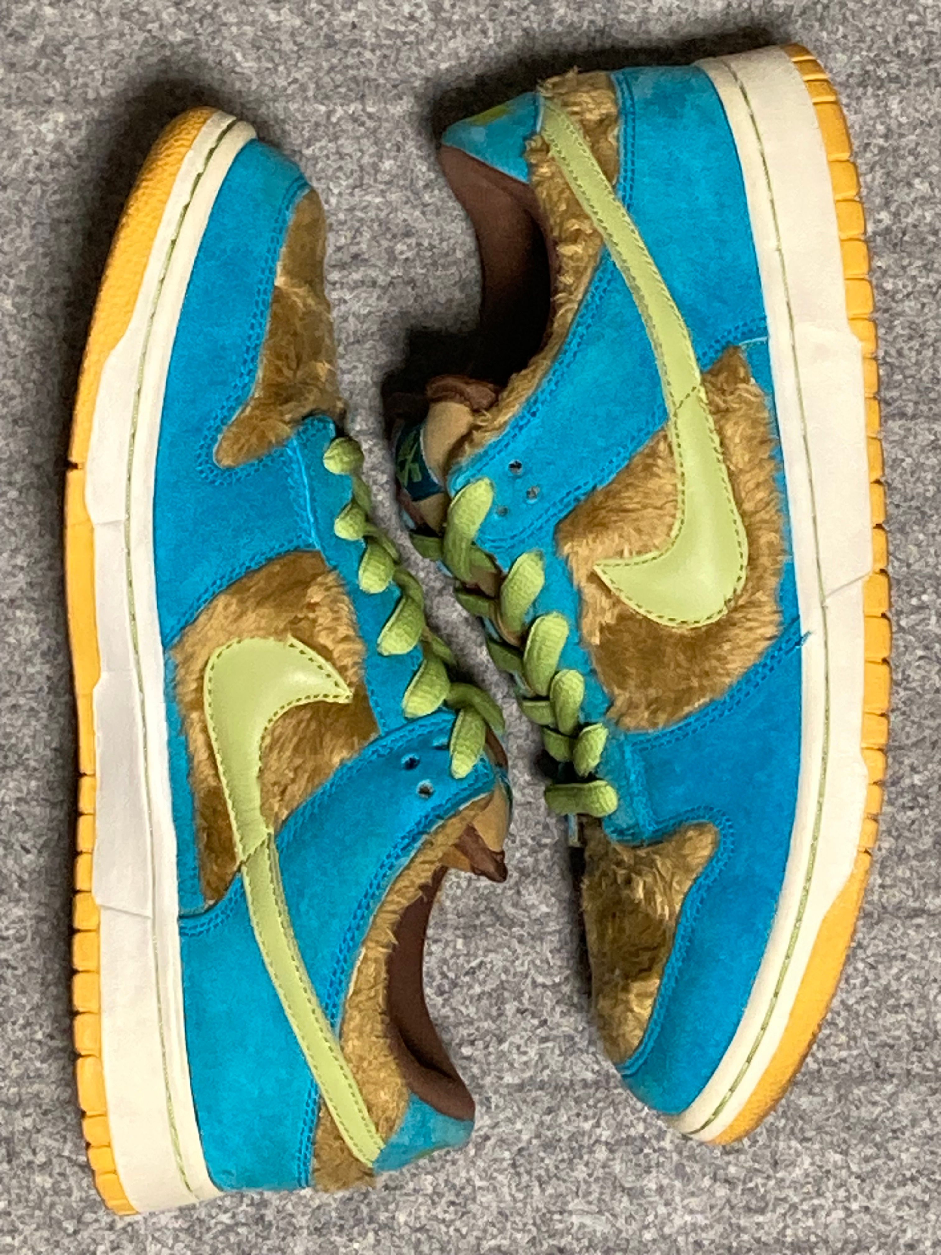 Nike SB Dunk Low "Baby Bear"