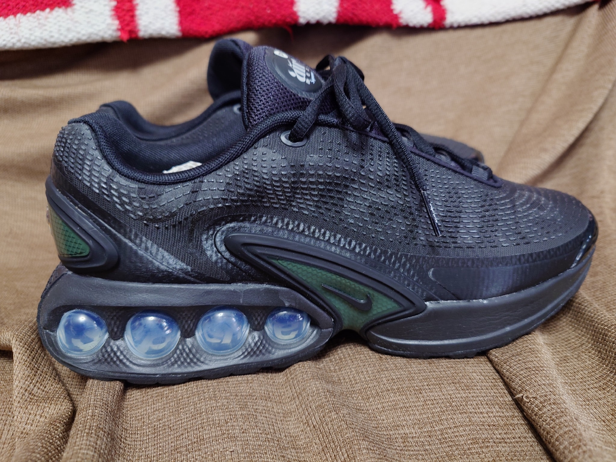 Supreme × Nike Air Max DN "Black/Galactic Jade"