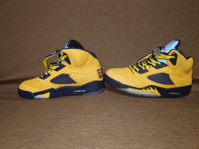 NIKE AIR JORDAN 5 "MICHIGAN"