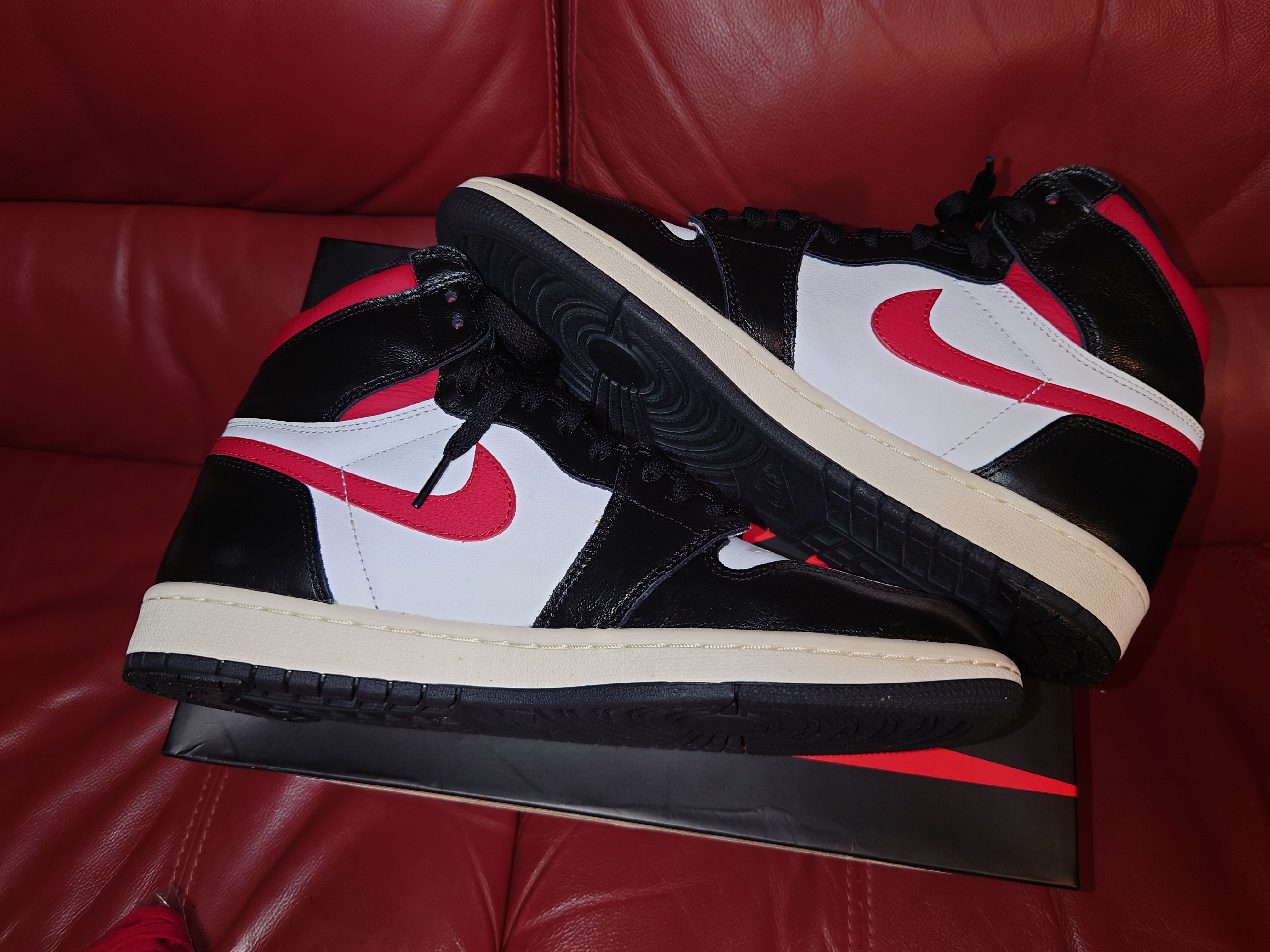 Nike Air Jordan 1 Retro High "Black/White/Sail/Gym Red"    