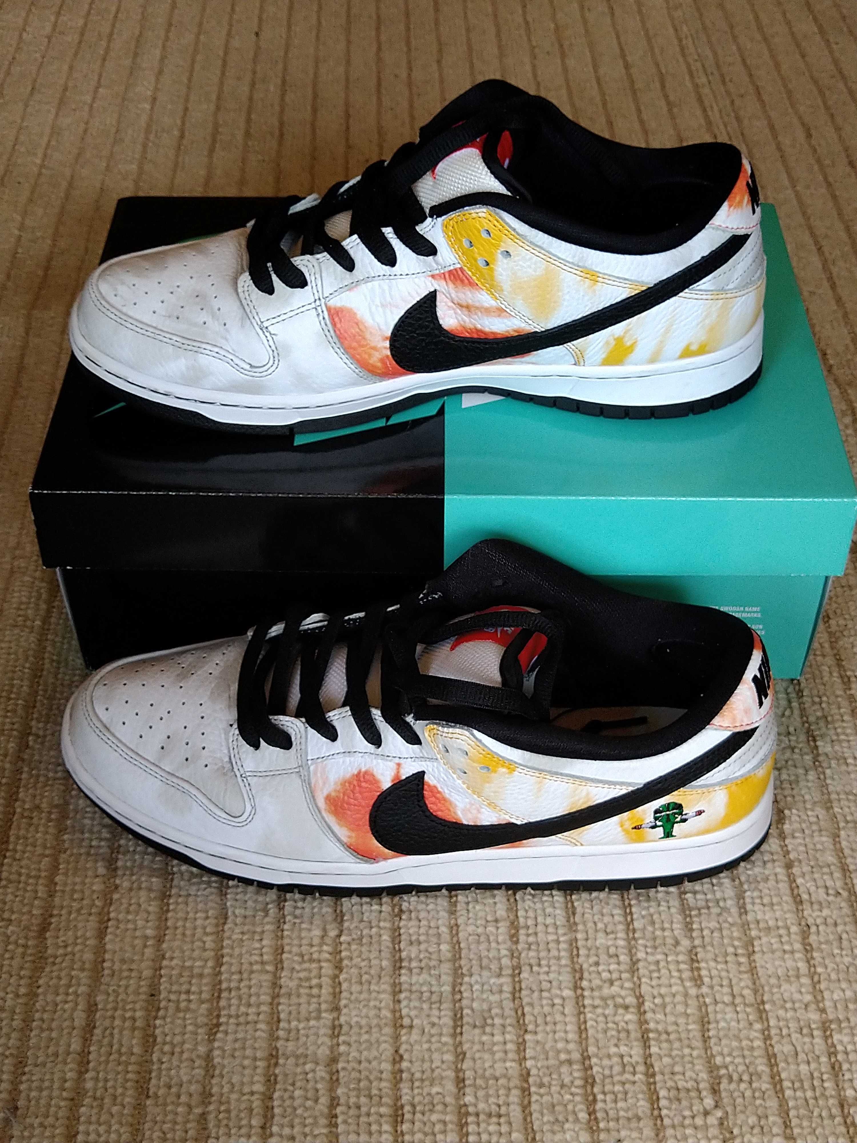 Nike SB Dunk Low "Raygun Tie-Dye/White"