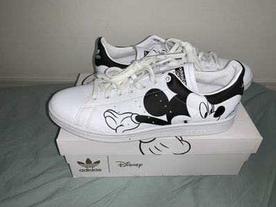 adidas Stan Smith "MICKEY MOUSE"