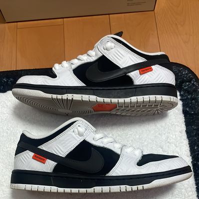 TIGHTBOOTH × Nike SB Dunk Low Pro QS "Black and White"