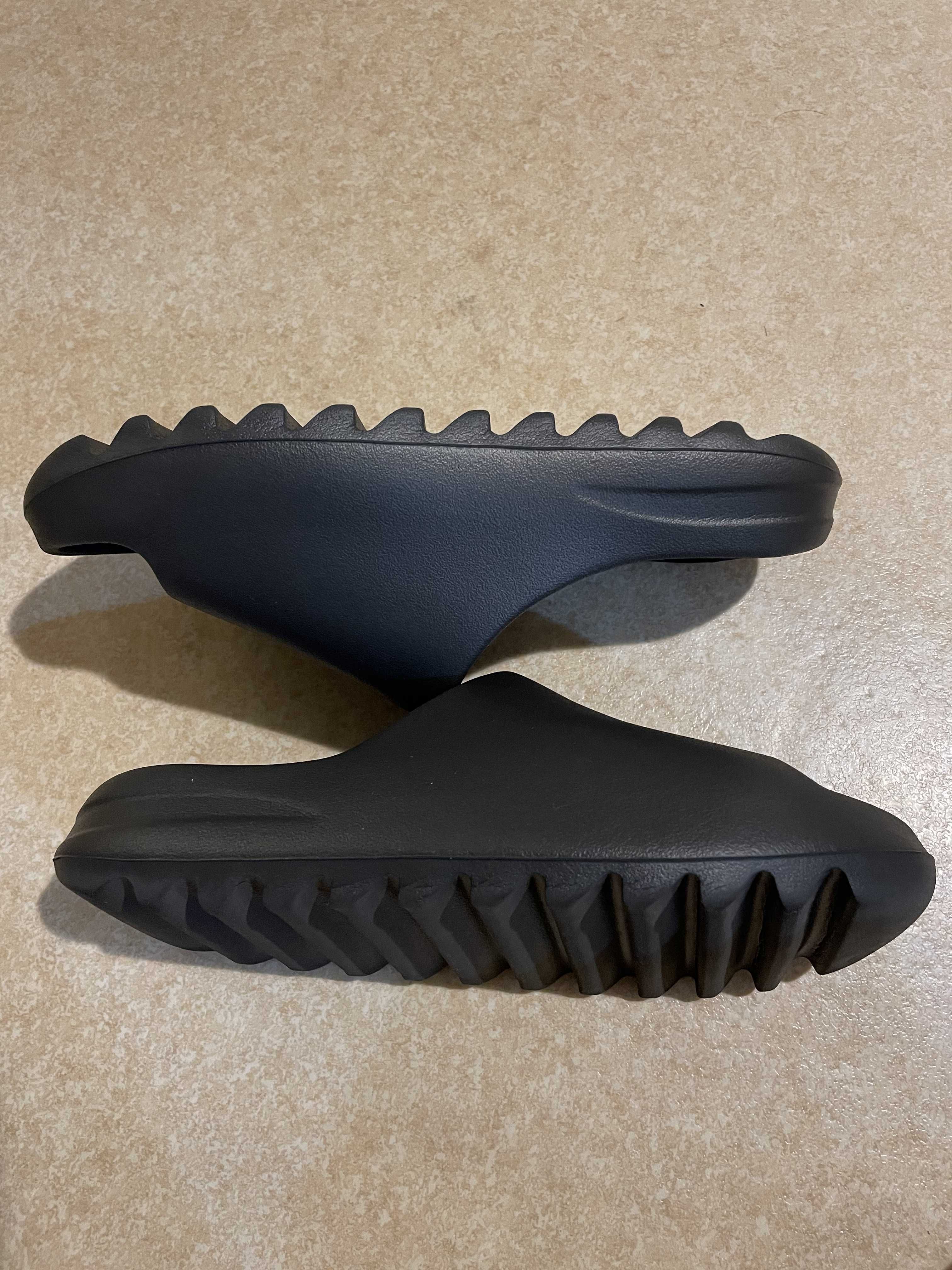 adidas YEEZY Slide "Onyx"